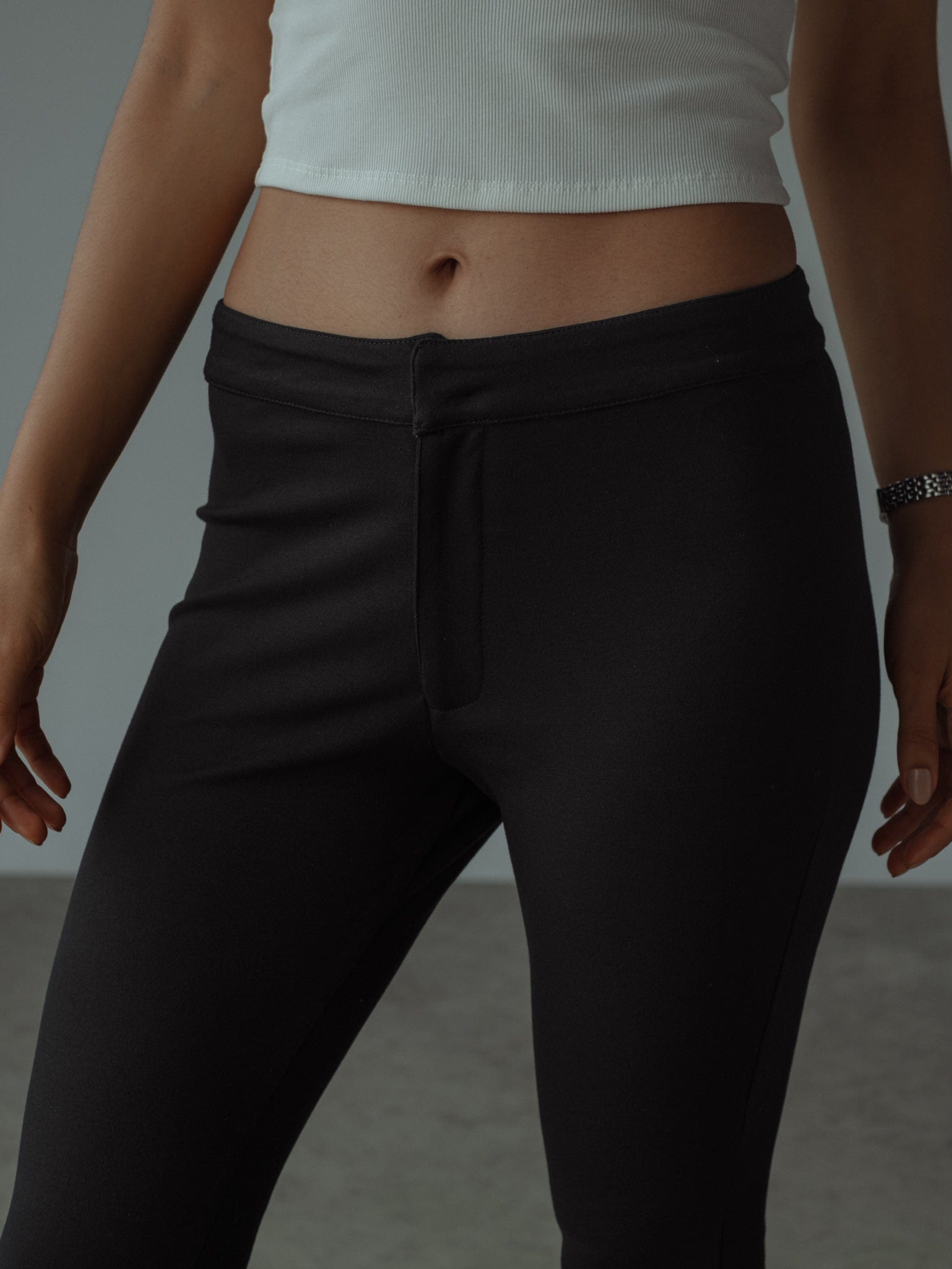 BASIC CAPRI PANT - BLACK - imagen 5