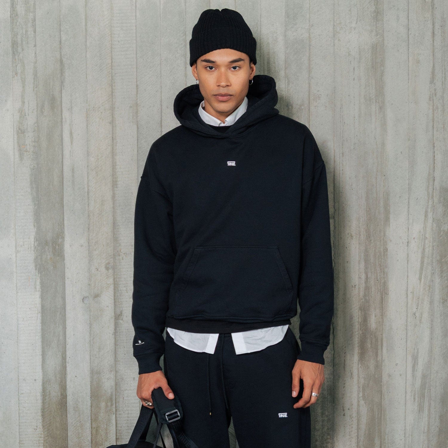 True Classic Hoodie - Deep Black - imagen 5