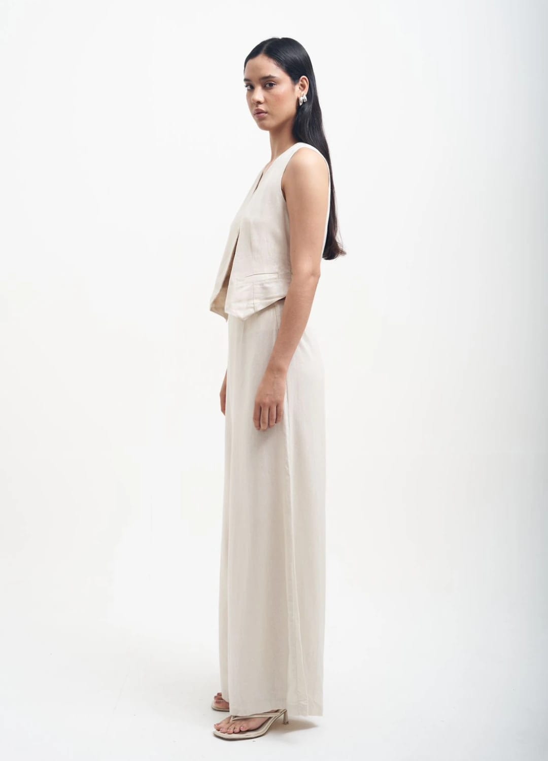 Chaleco Julia Dorado - imagen 13