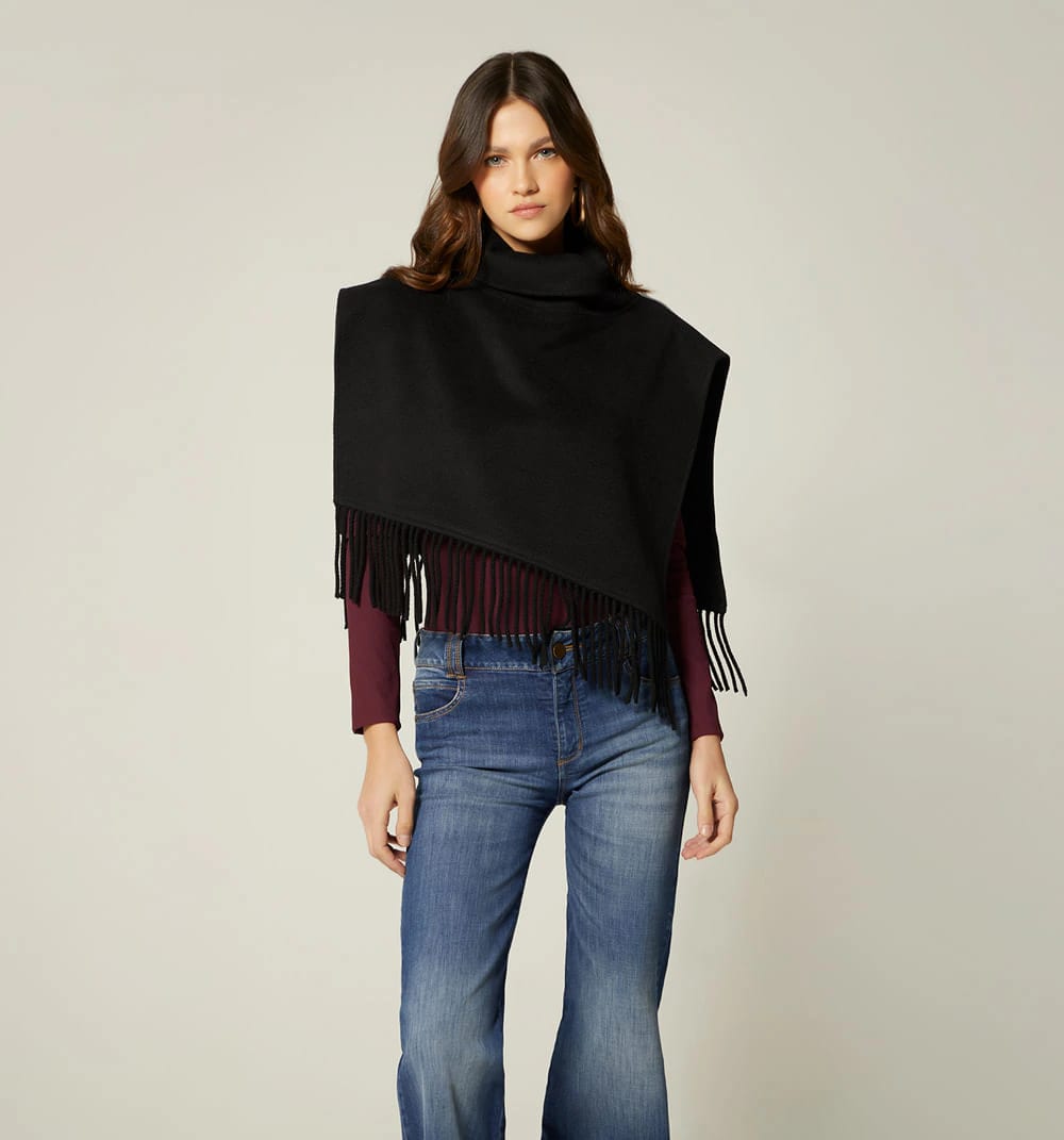 Poncho corto con flecos - imagen 3