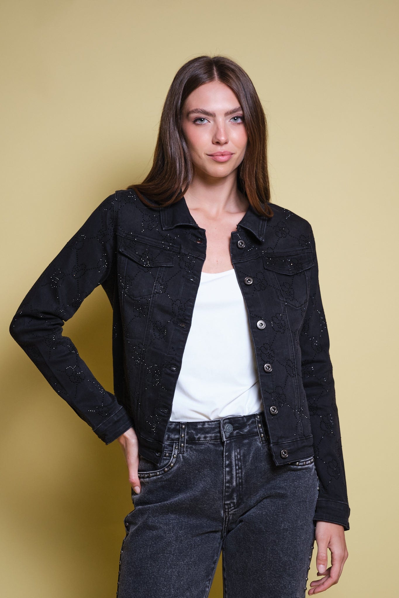 CHAQUETA DENIM NEGRA RHINESTONE - imagen 5
