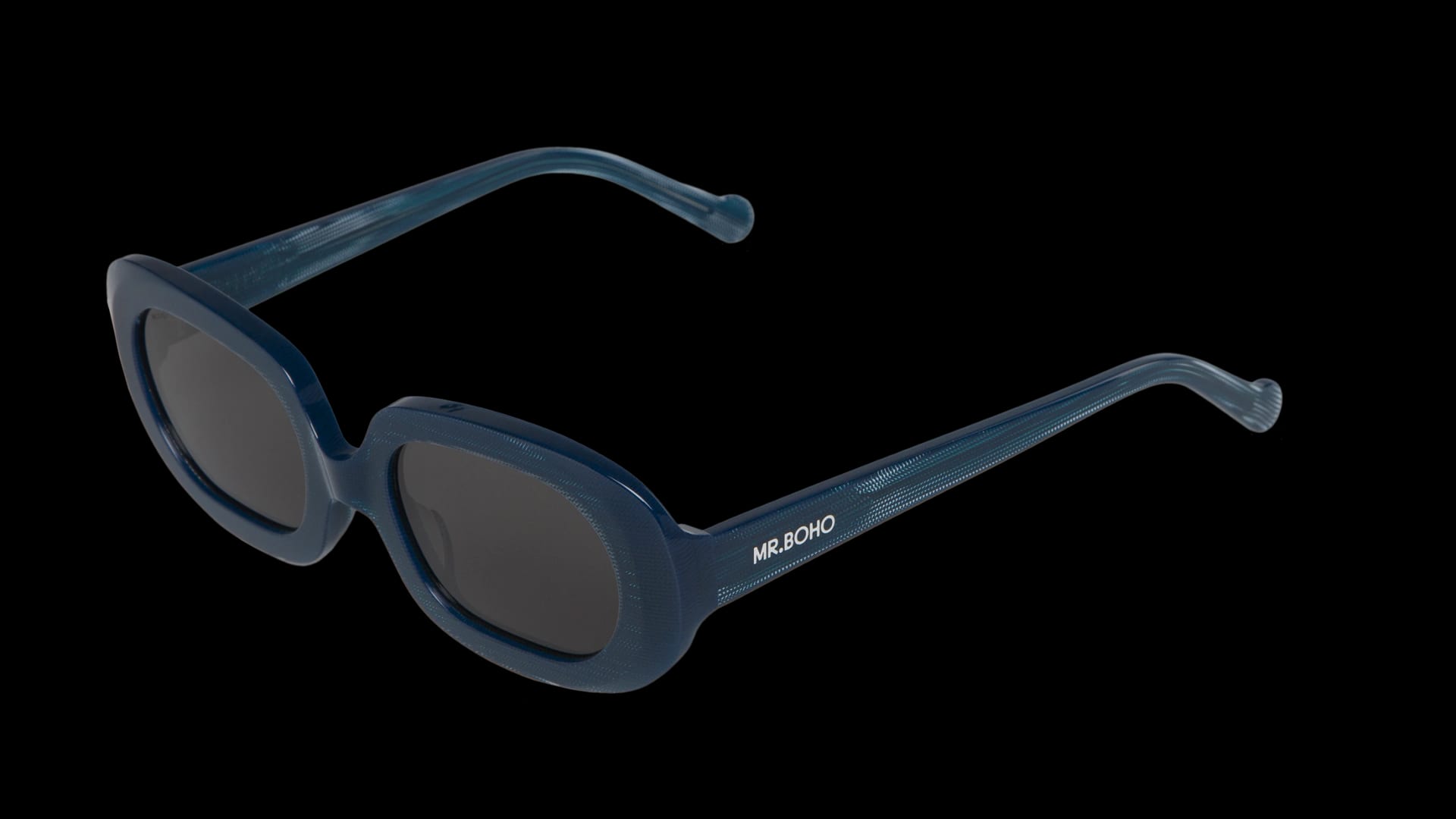 BLACK LAURELES WITH CLASSICAL LENSES - imagen 3