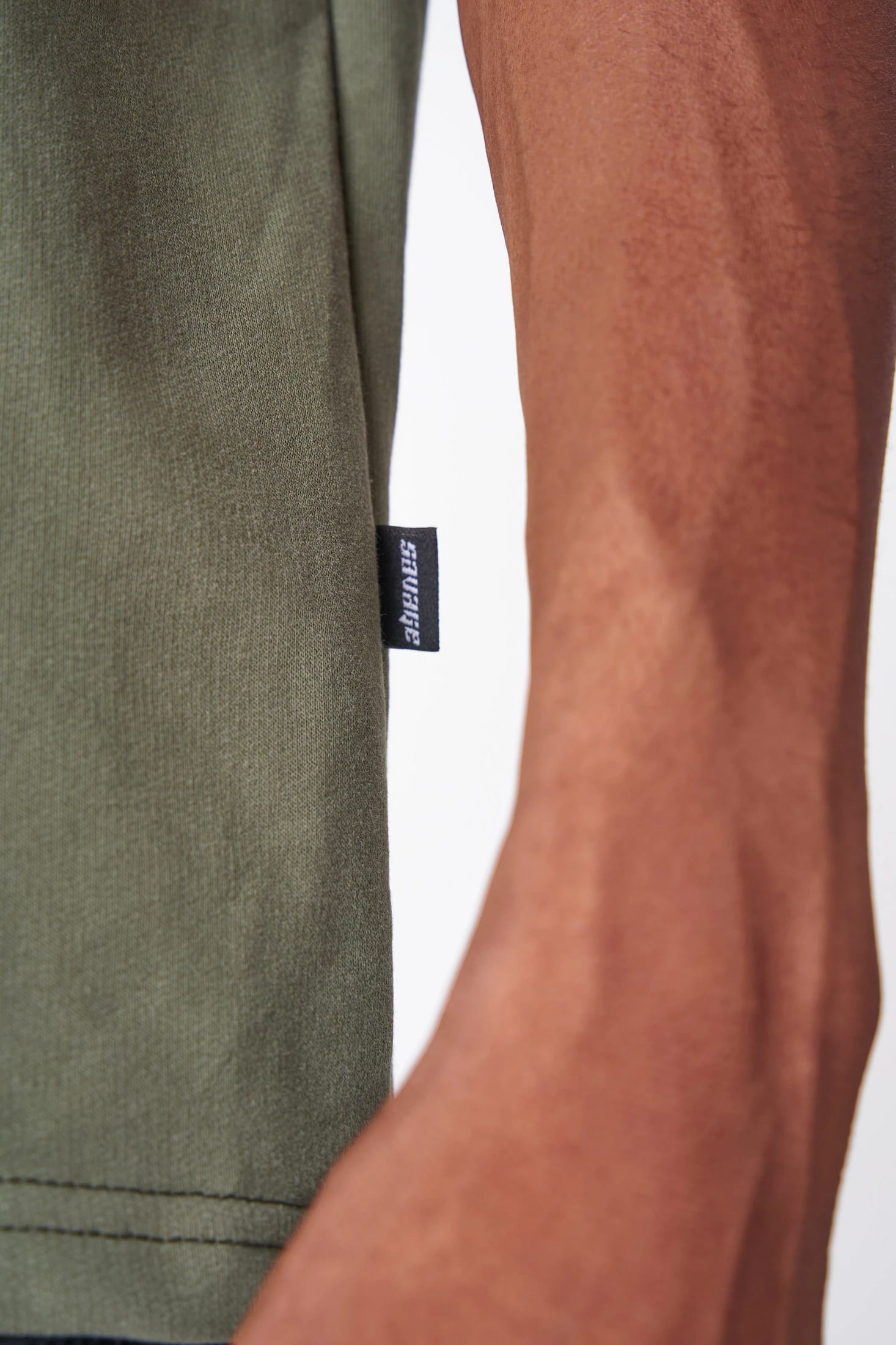 CAMISETA 300 GRAMOS 100% ALGODÓN VERDE MILITAR - imagen 3