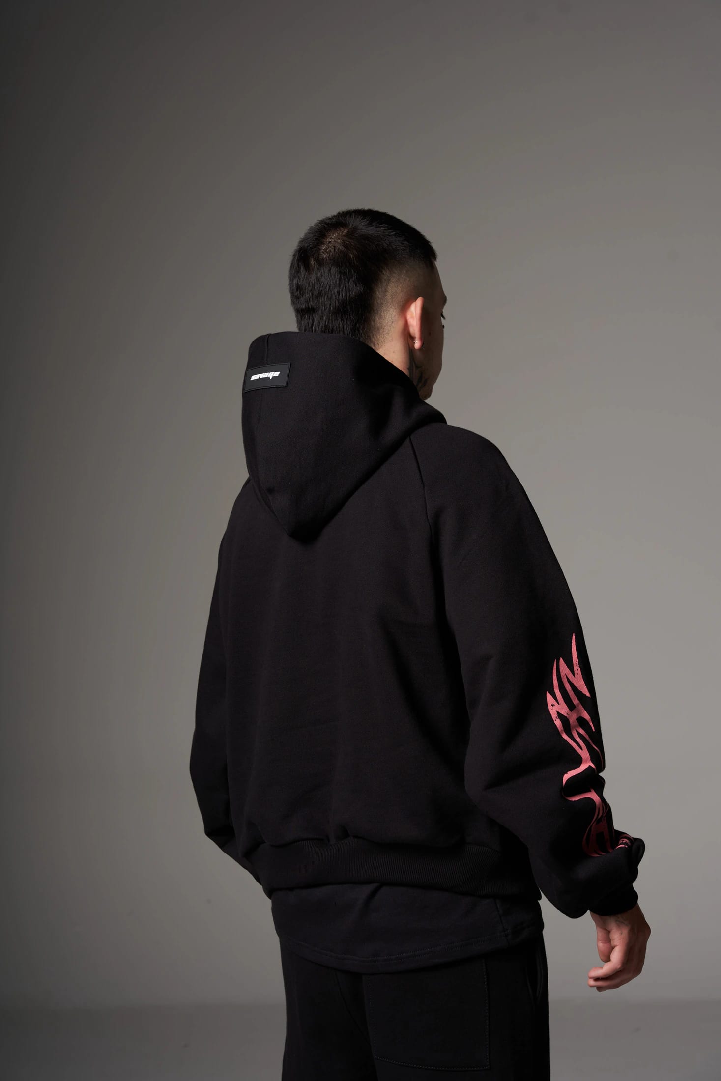 Hoodie Boxy fit rosa piedras  400 gramos - imagen 5