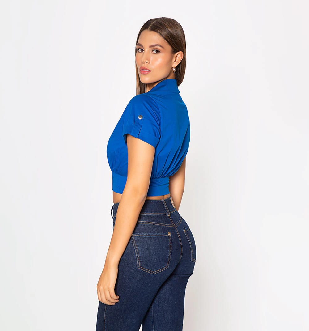 Blusa crop manga corta con guardapolvo y - imagen 8