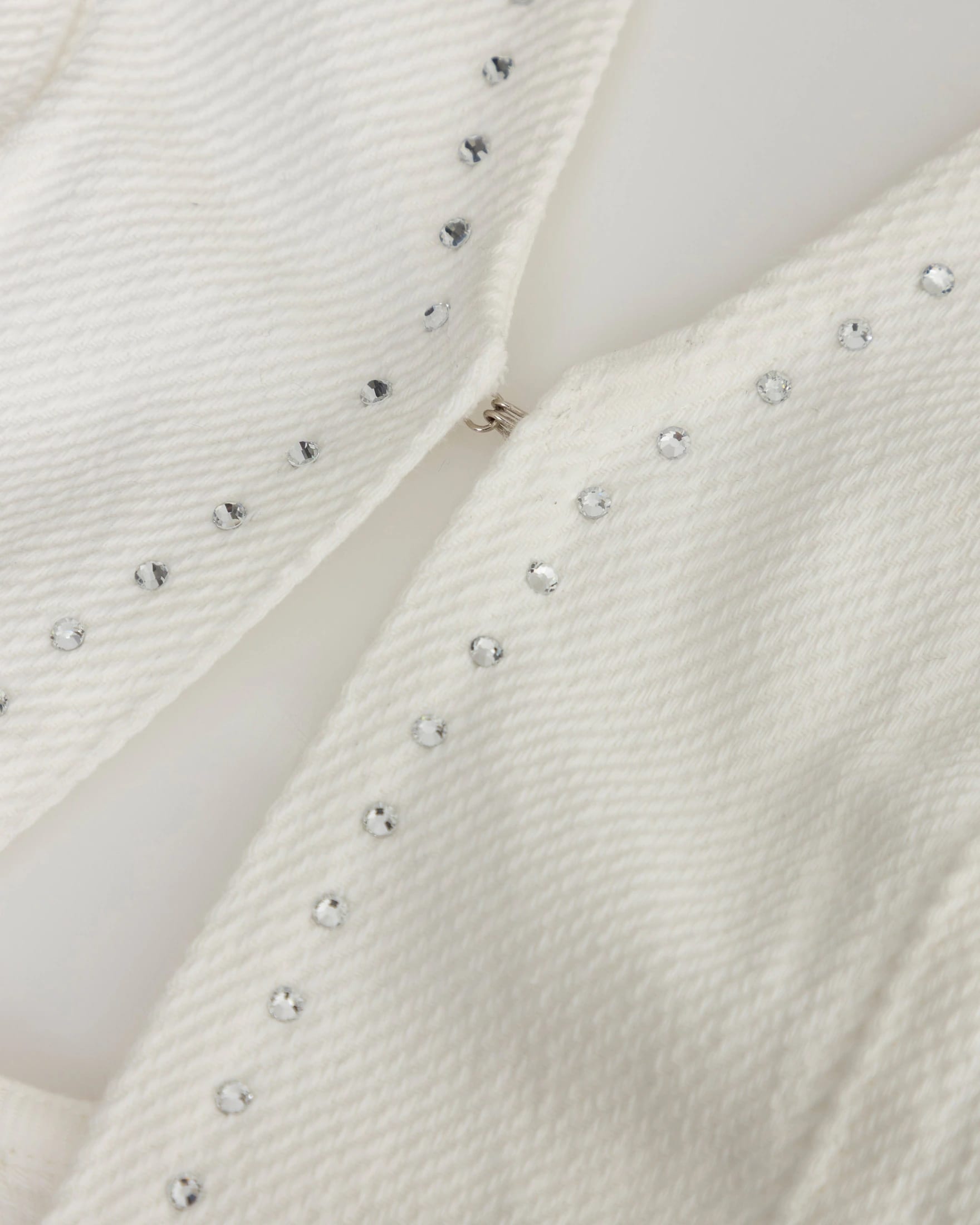 W Basics Rhinestone Top Vest White - imagen 4