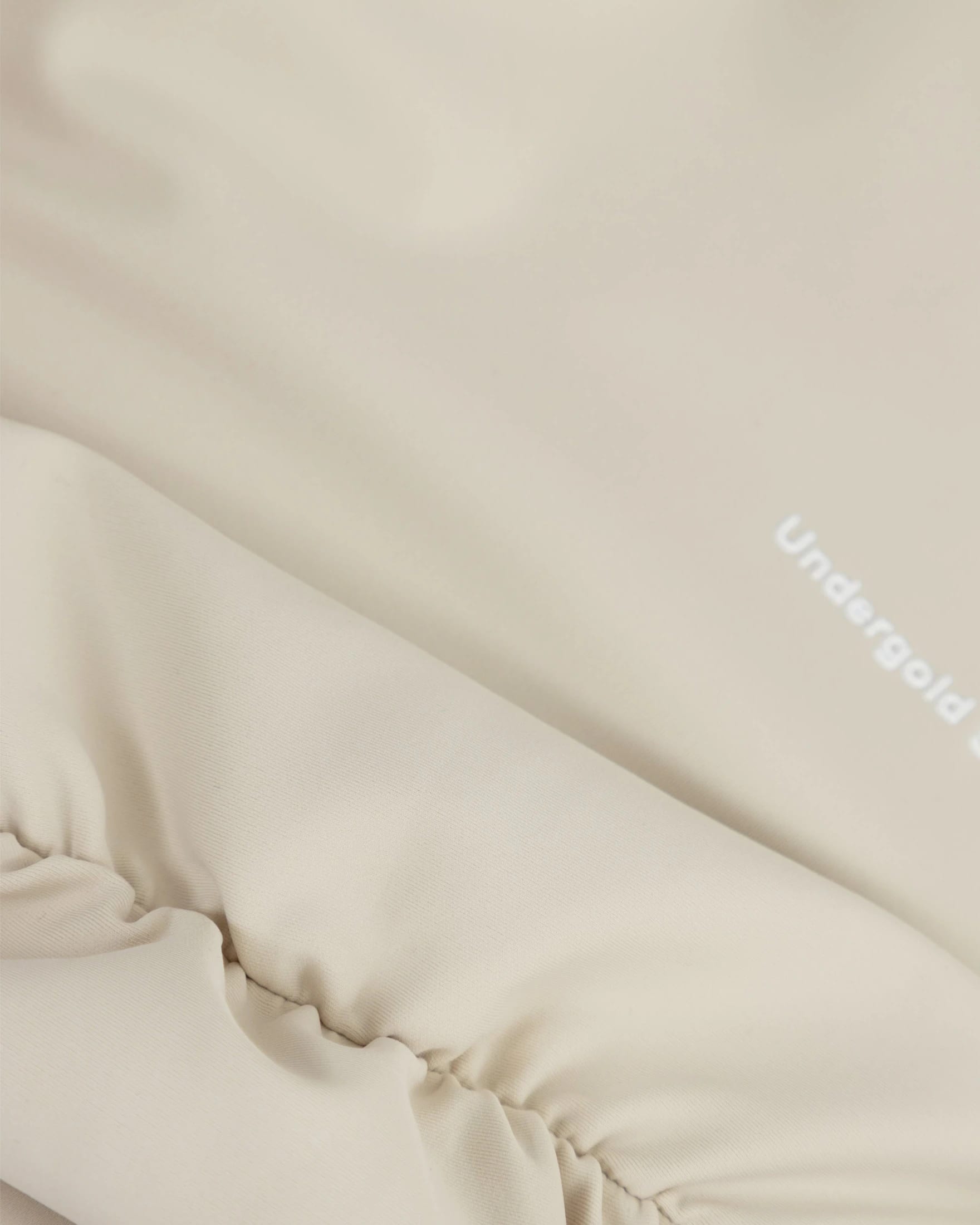 Basics Undergold Studio Backless Long Sleeve Body Cream - imagen 6