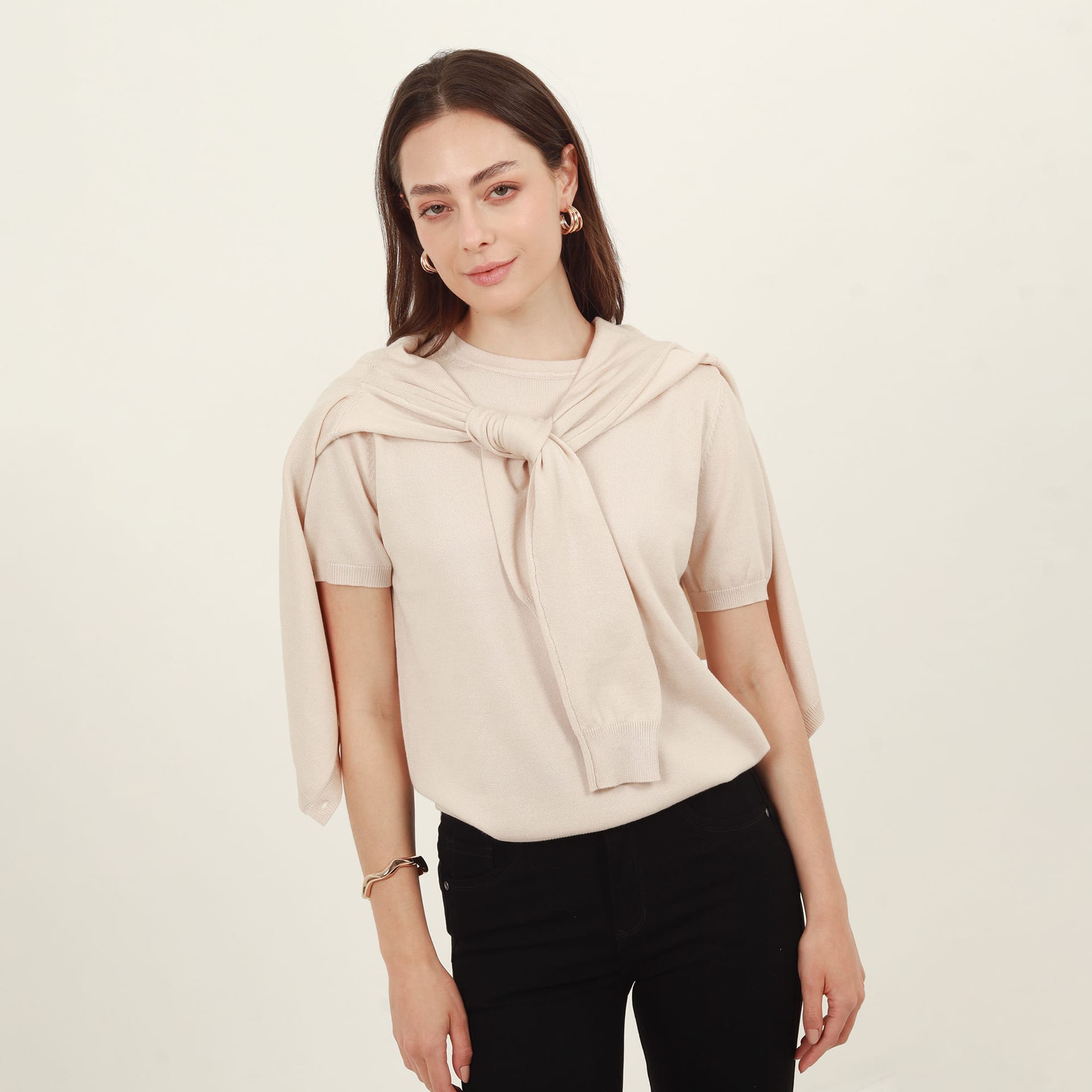 Sweater básico cuello redondo manga corta - imagen 12