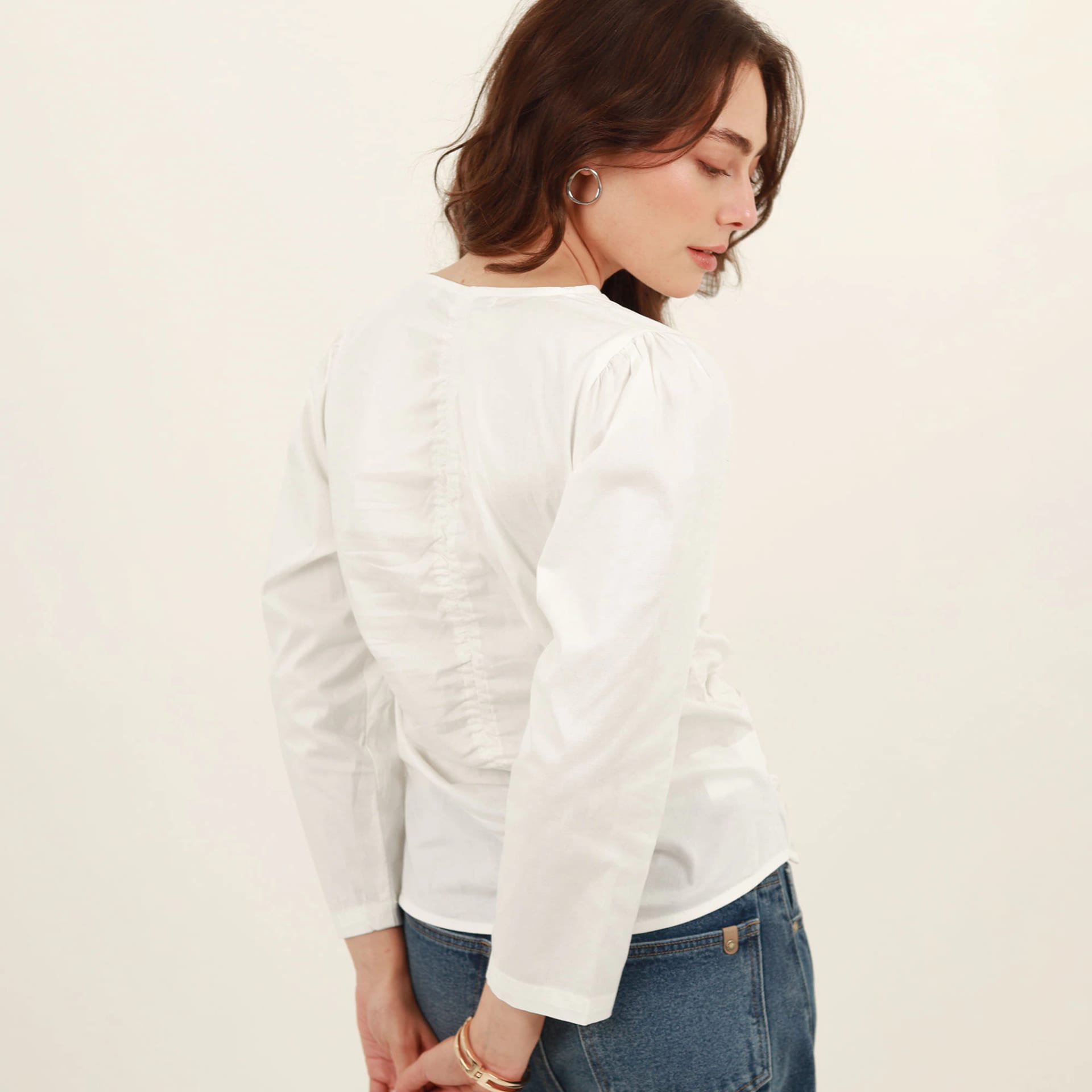 Blusa con recogido cuello en v manga 3/4 - imagen 4