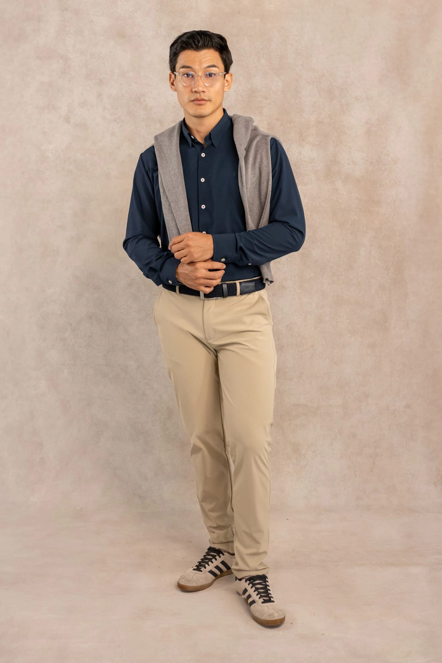 Camisa Performance Antiarrugas Azul Oscuro - imagen 2