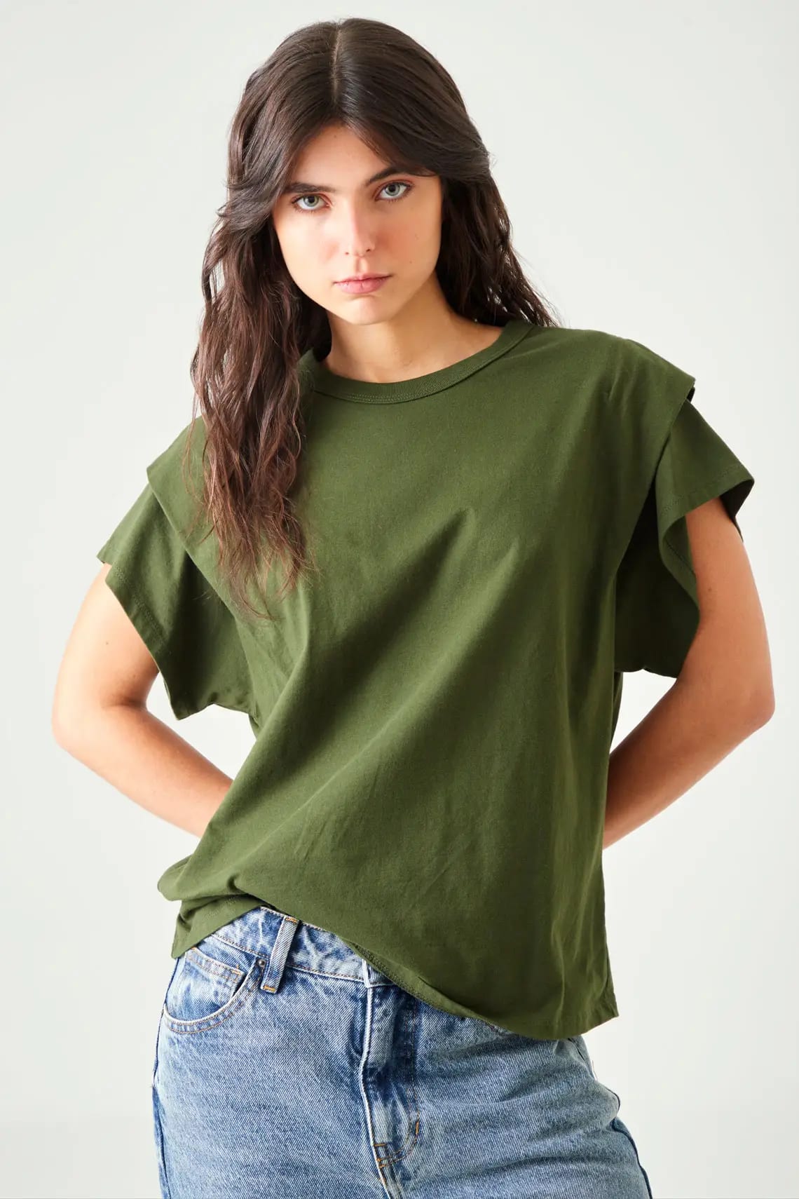 Camiseta relaxed fit bolero en hombro en verde oliva para mujer - imagen 1