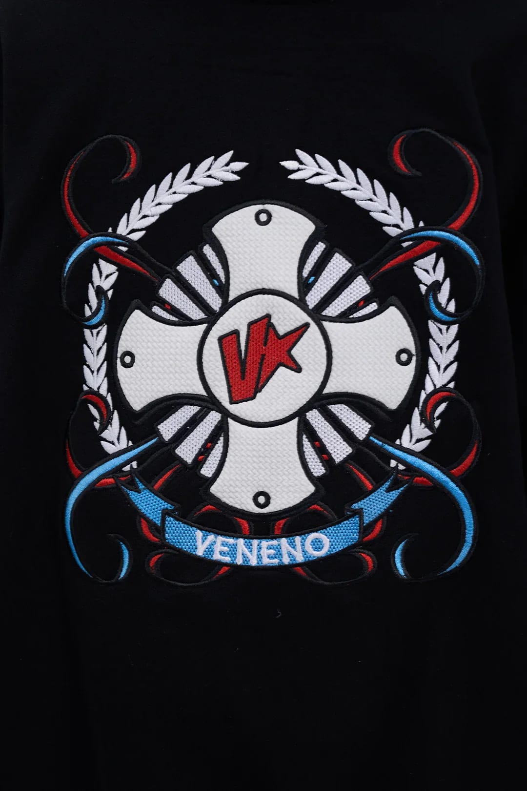 VENENO BUZO BADGE - imagen 13
