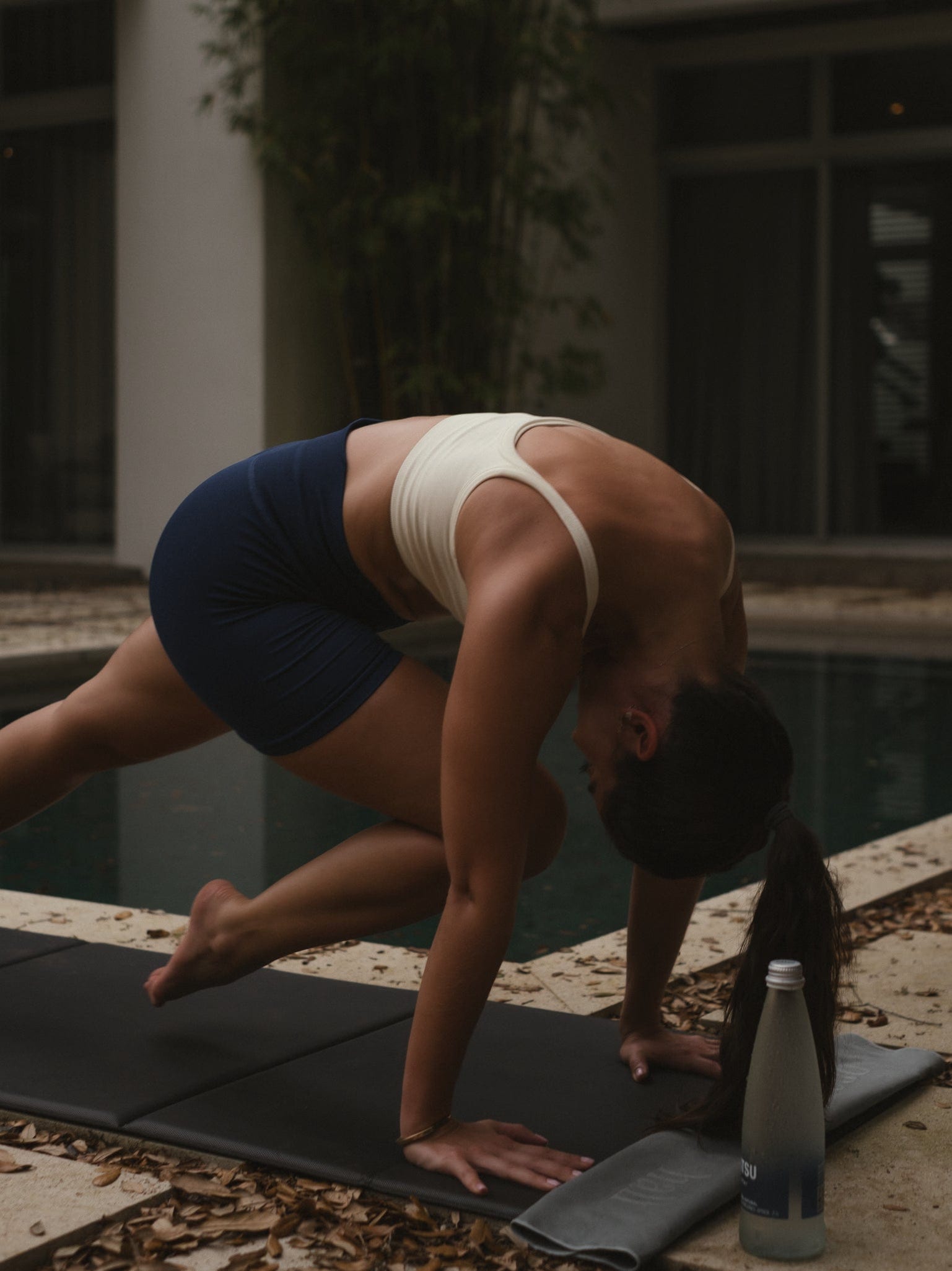 SHAPER SEAMLESS SHORT - MIDNIGHT - imagen 6
