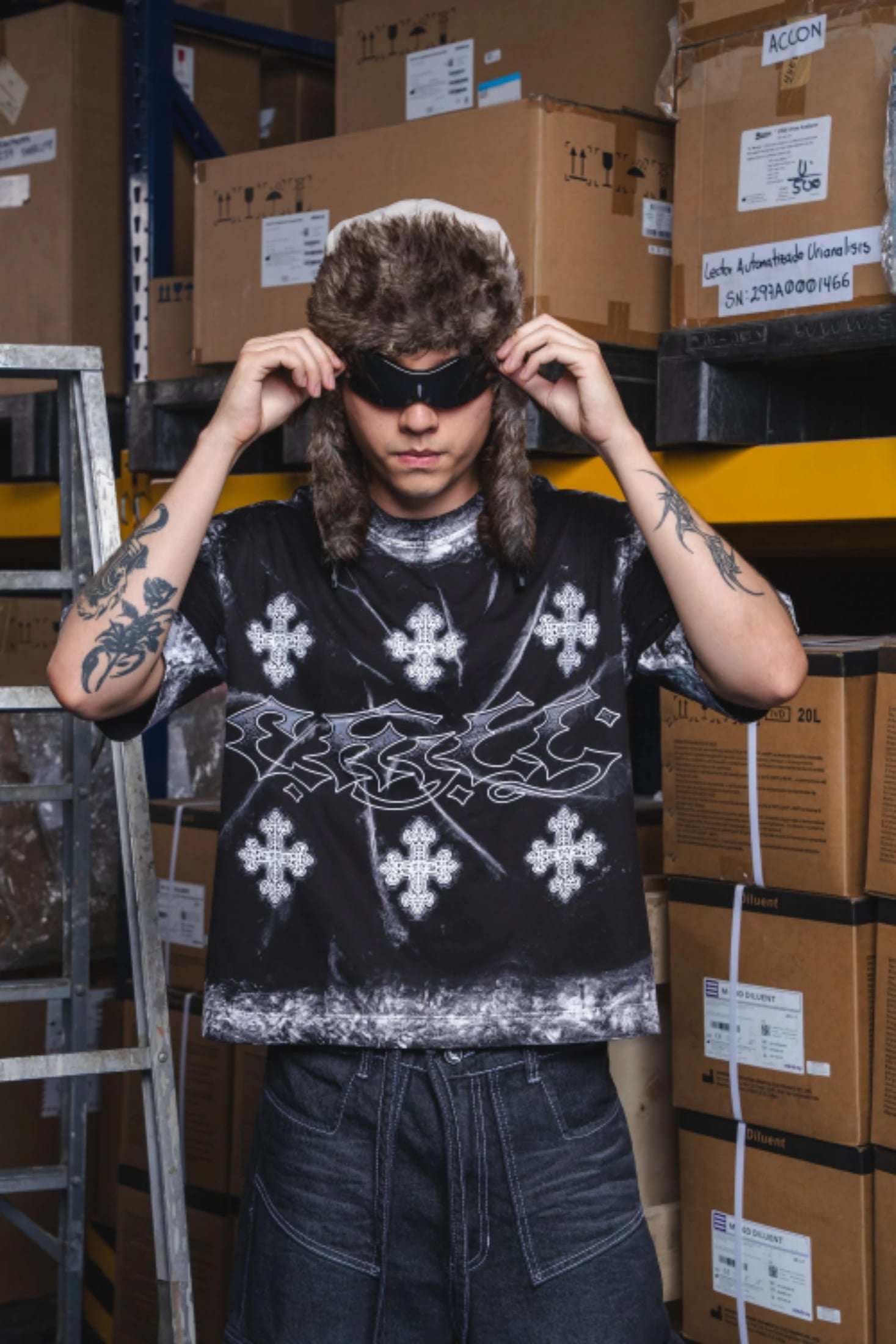 Camiseta Distressed Chill Cross - imagen 1