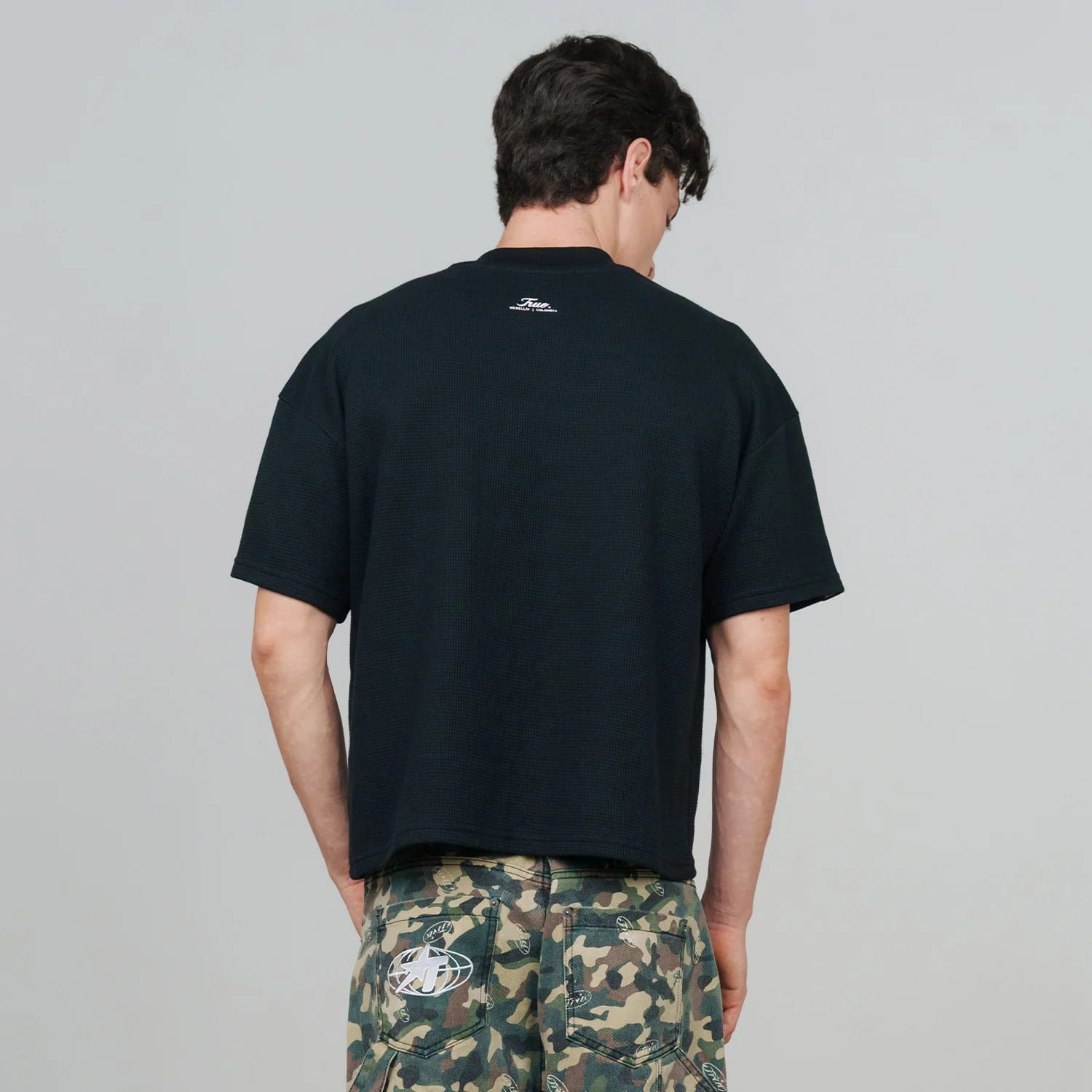 Textured Boxy Tee - Black - imagen 10