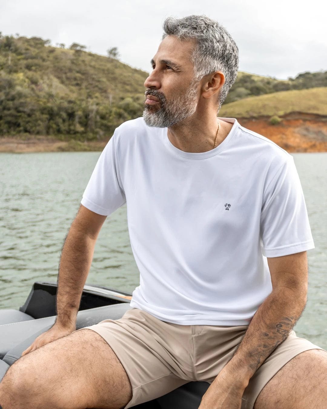 Camiseta Performance Antiarrugas Blanca - imagen 2