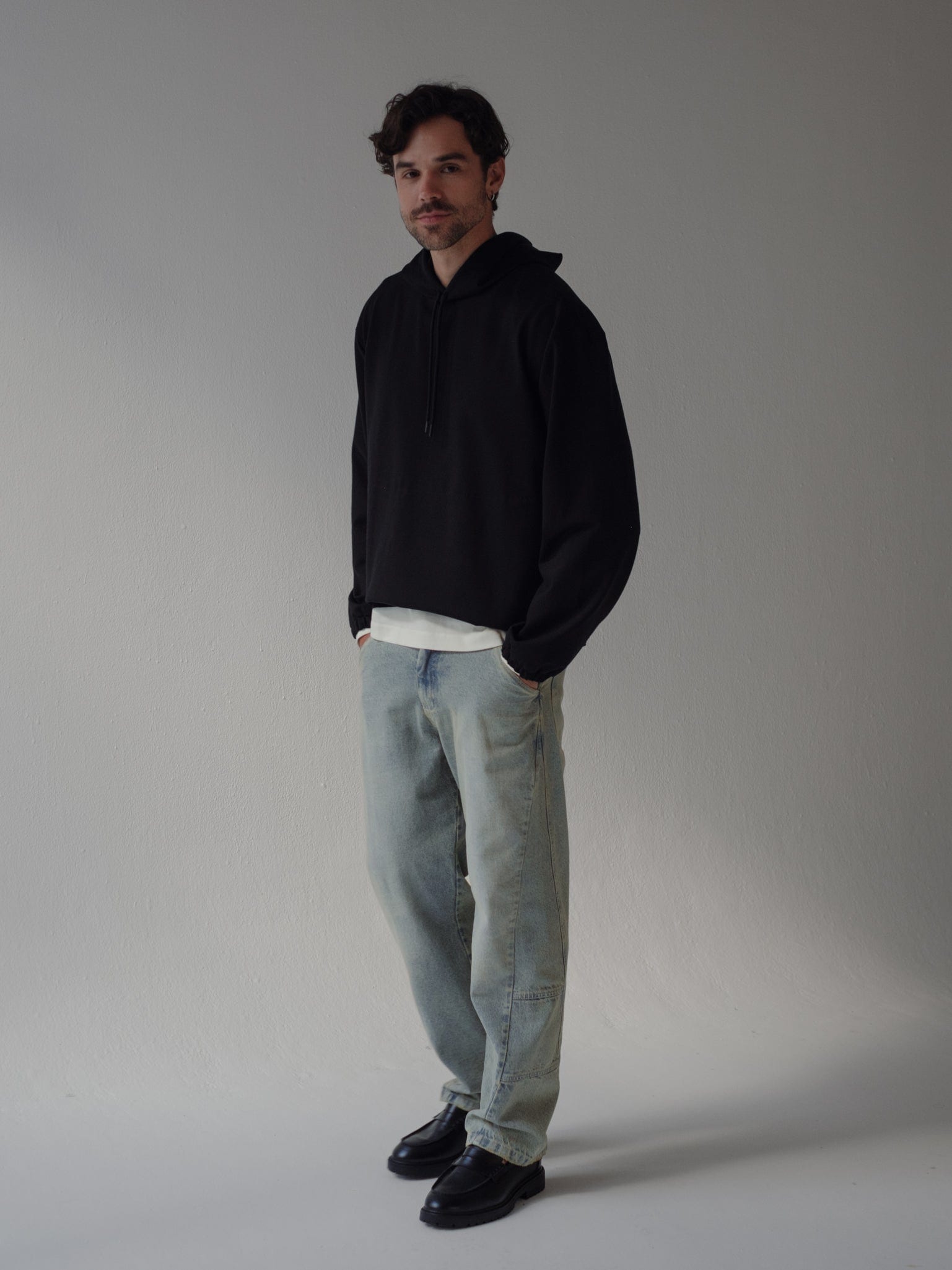 CUT CLEAN HOODIE - BLACK - imagen 6