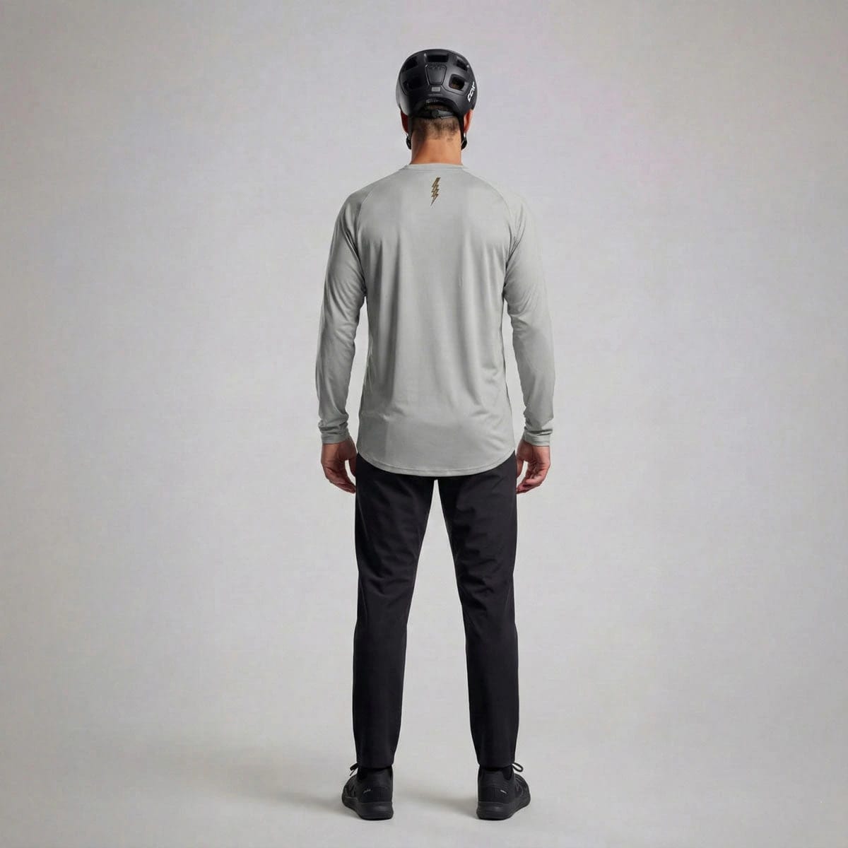 COMBO | Jersey FGTV Off White | Pantalón Fugitiva Alpha - Negro Profundo - imagen 2