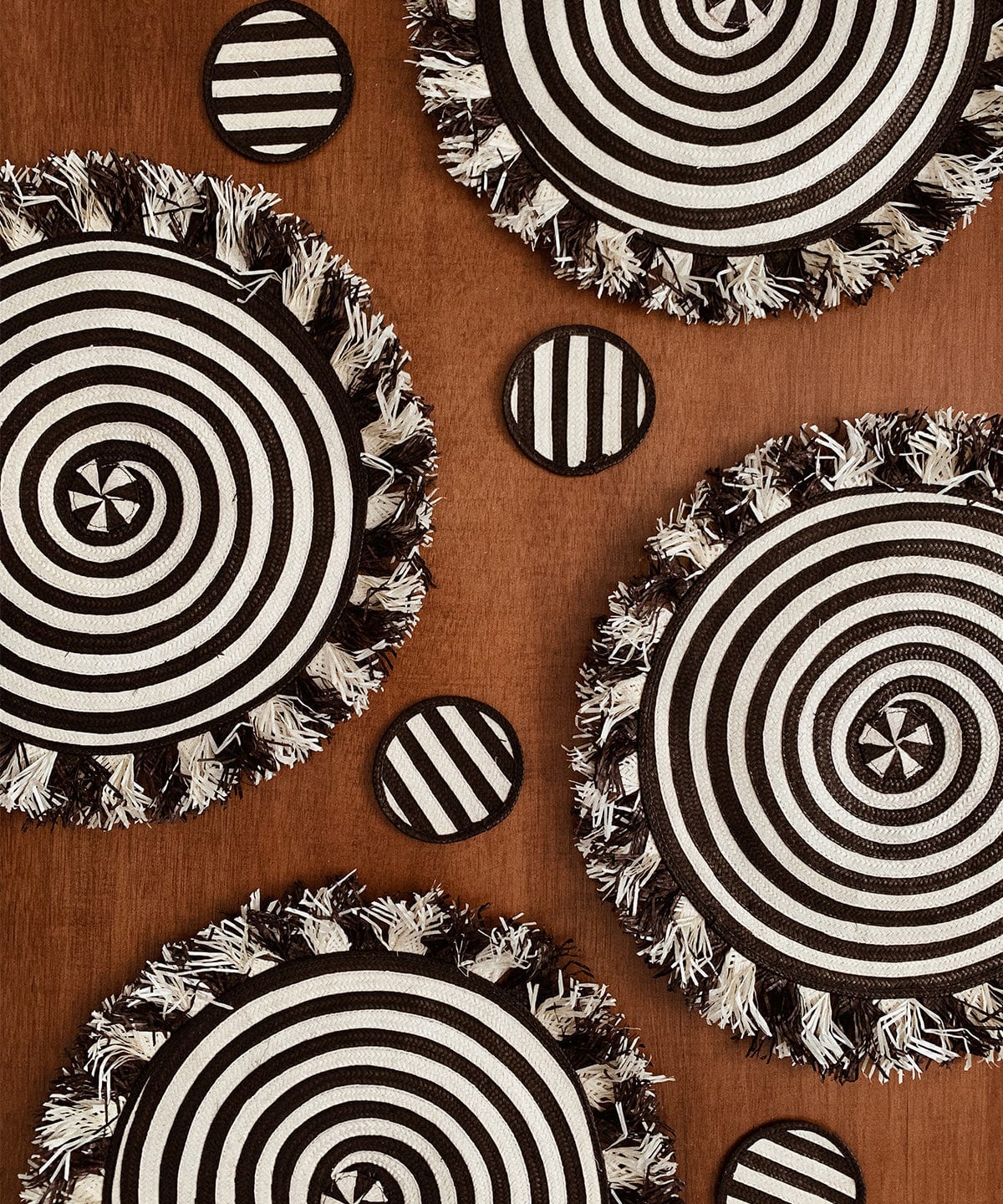 Zenú Placemat and Coaster Set of 4 - imagen 2