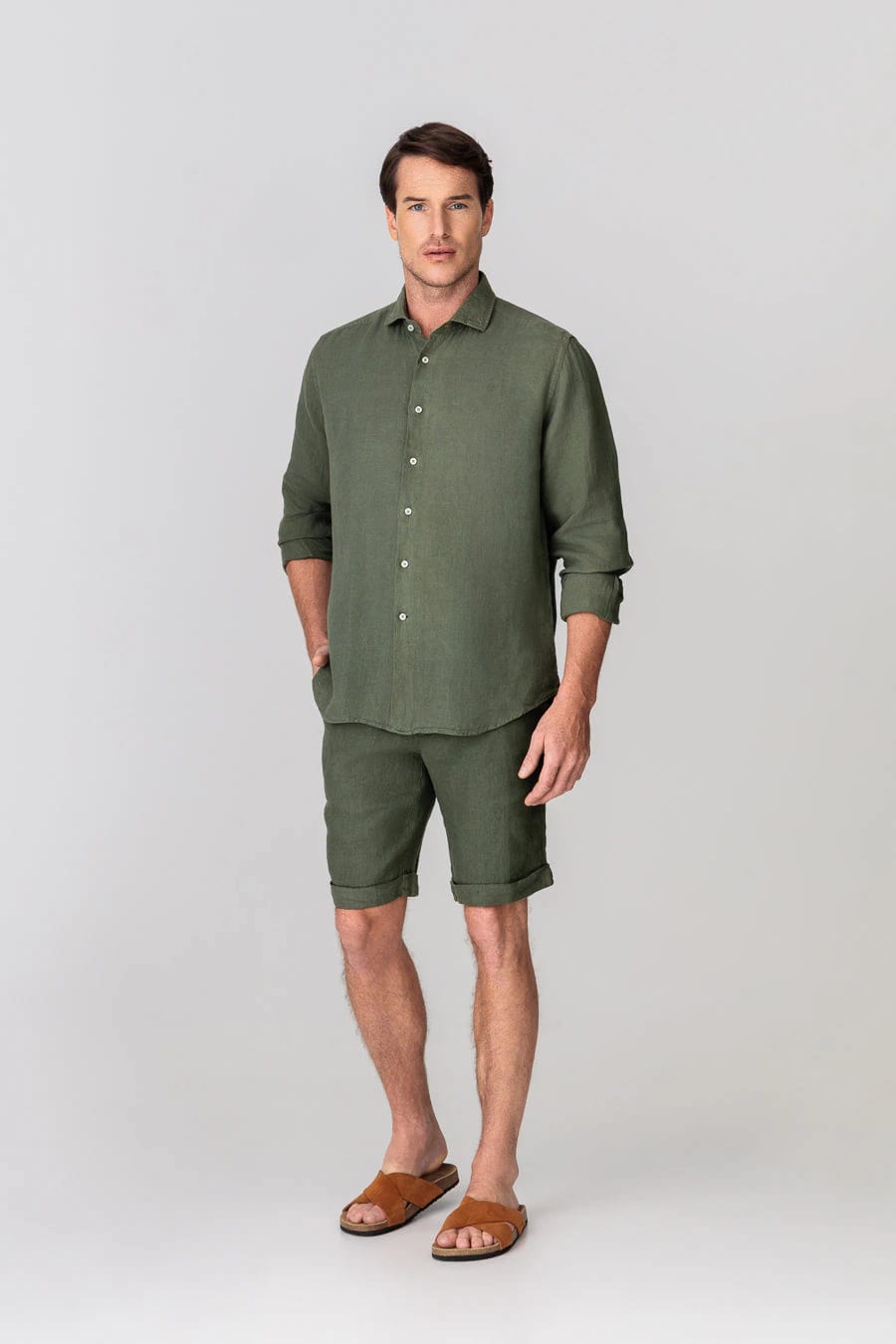 Men's linen shirt military green - imagen 2