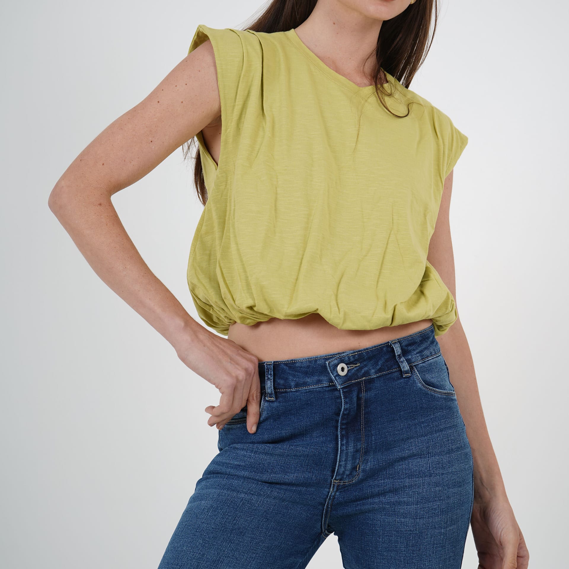 Camiseta crop top globo cuello redondo manga rodada - imagen 9