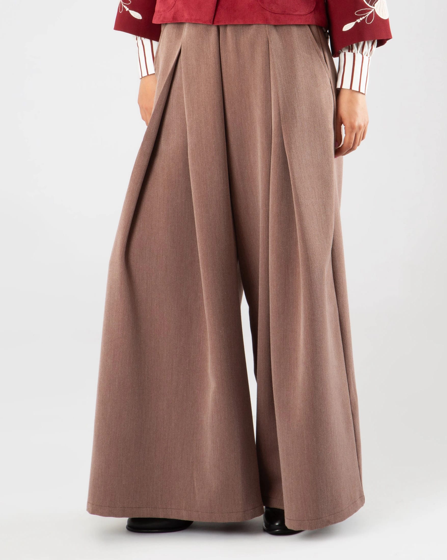 Pantalón Certeza Vino - imagen 2