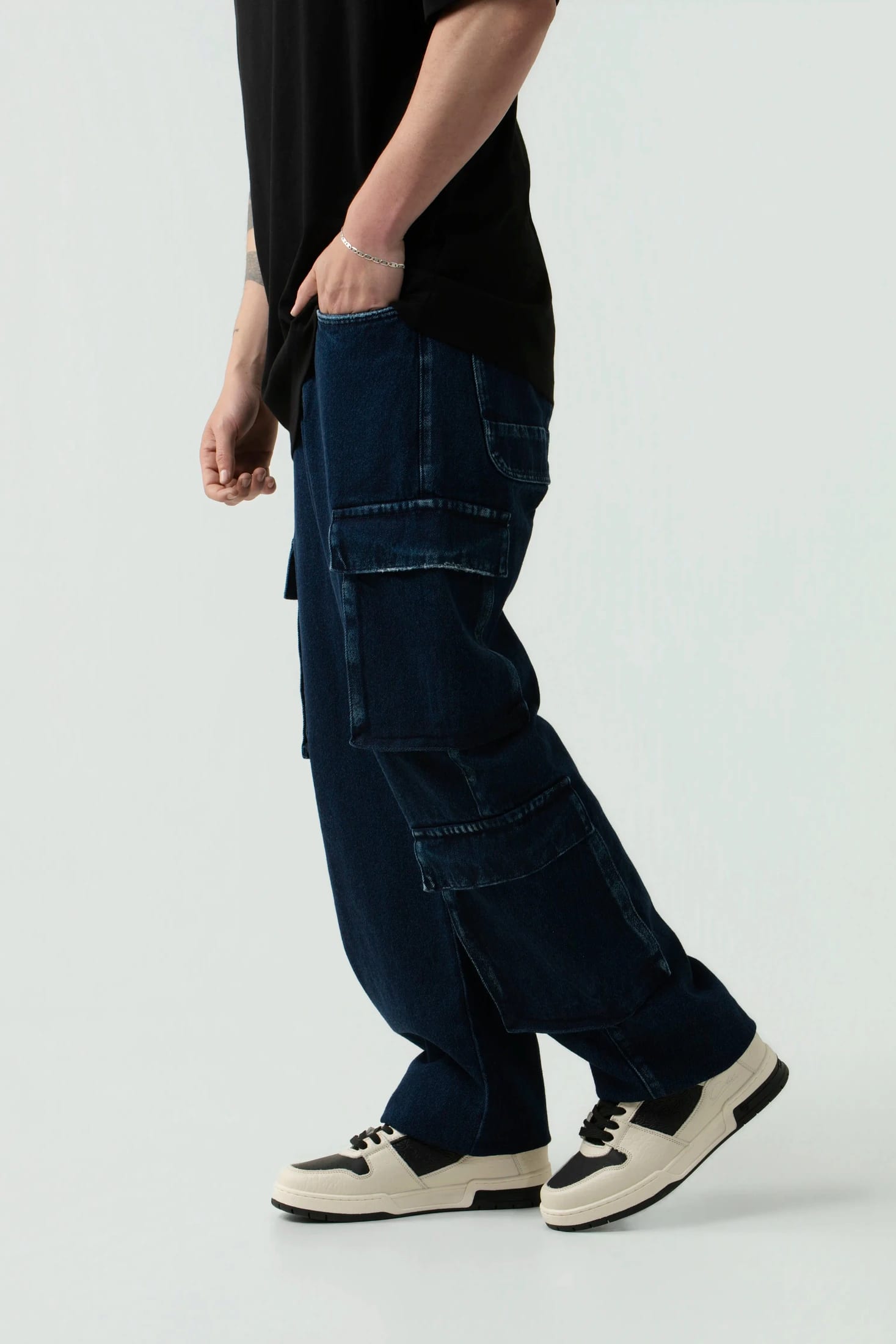 JEAN CARGO COLOR AZUL OSCURO - imagen 3