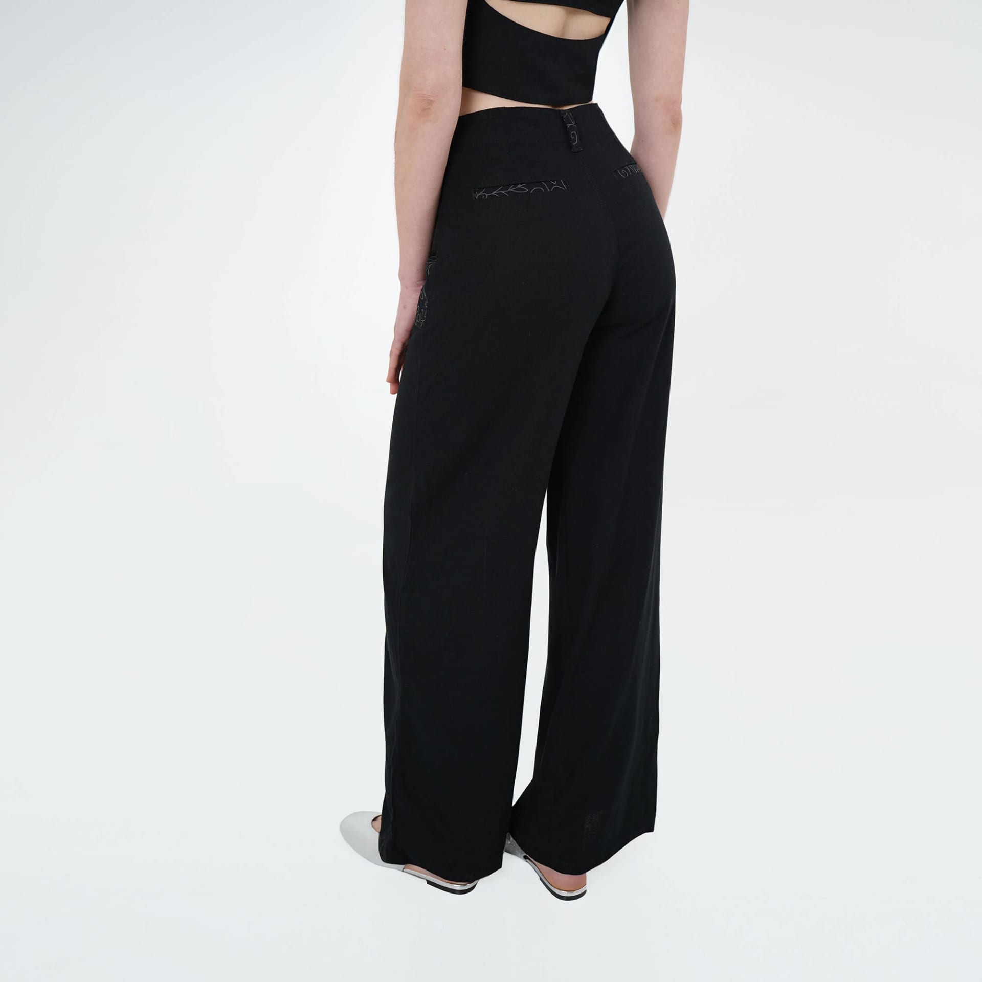 Pantalón ancho con grabado floral - imagen 4