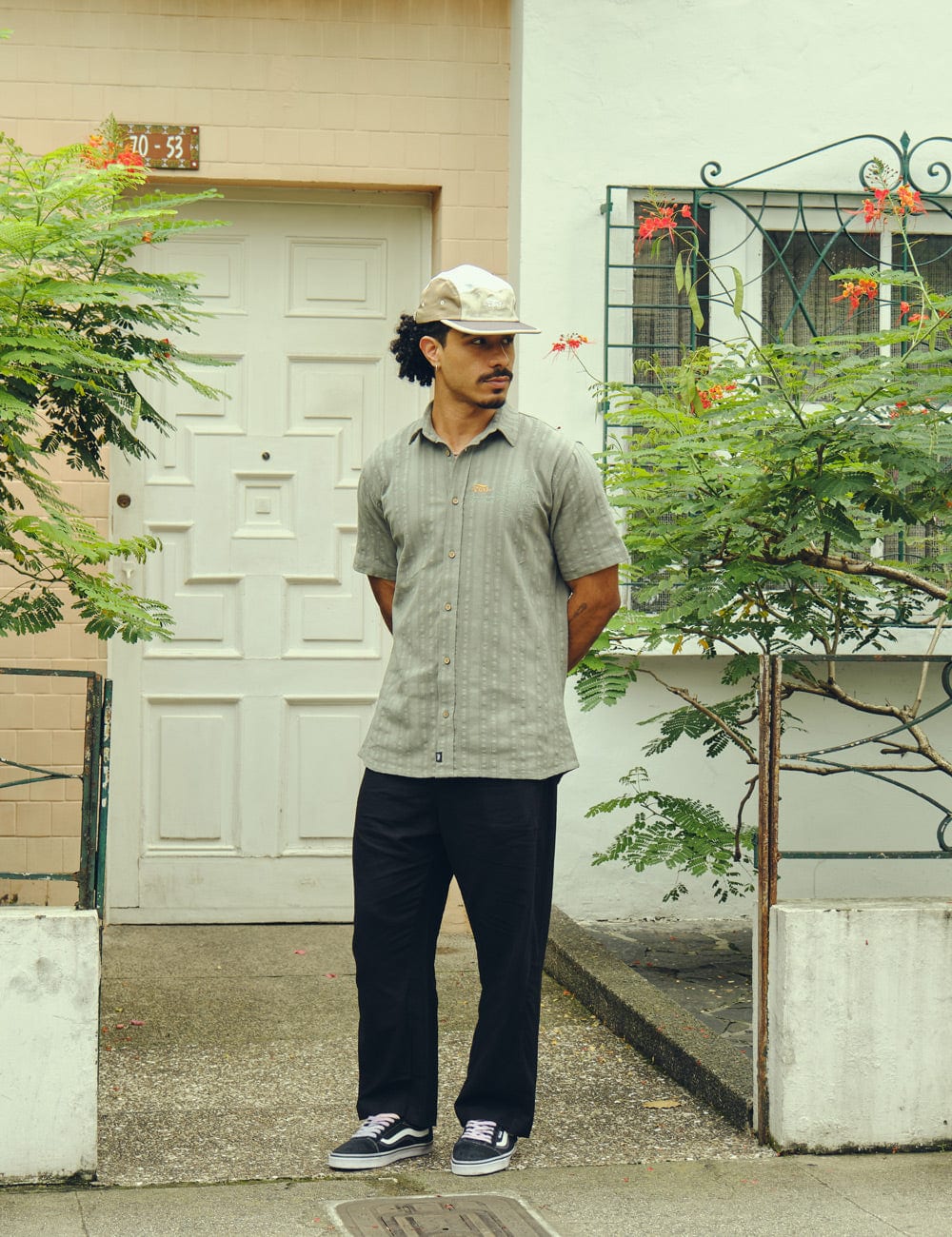 Camisa Regular Fit Espiritu verde pistacho Hombre - imagen 3