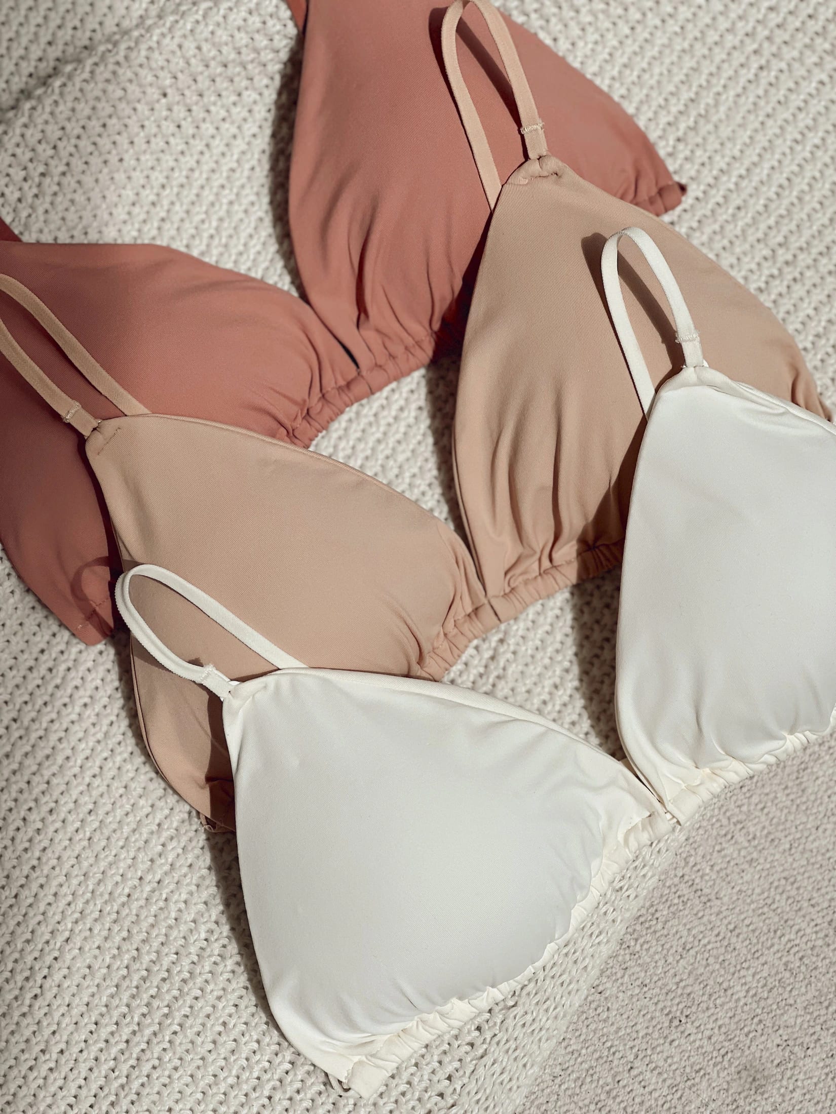 Arma tu kit X3 Top Triángulo ¡Elige color y talla! - imagen 2