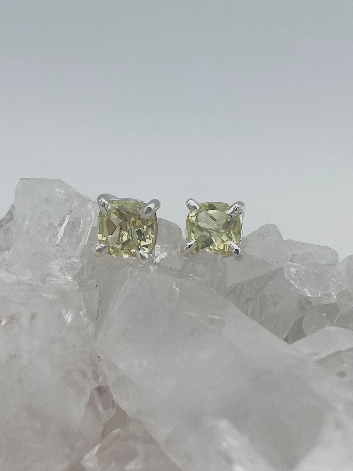 Aretes Cuarzo Limón cuadrados - imagen 1