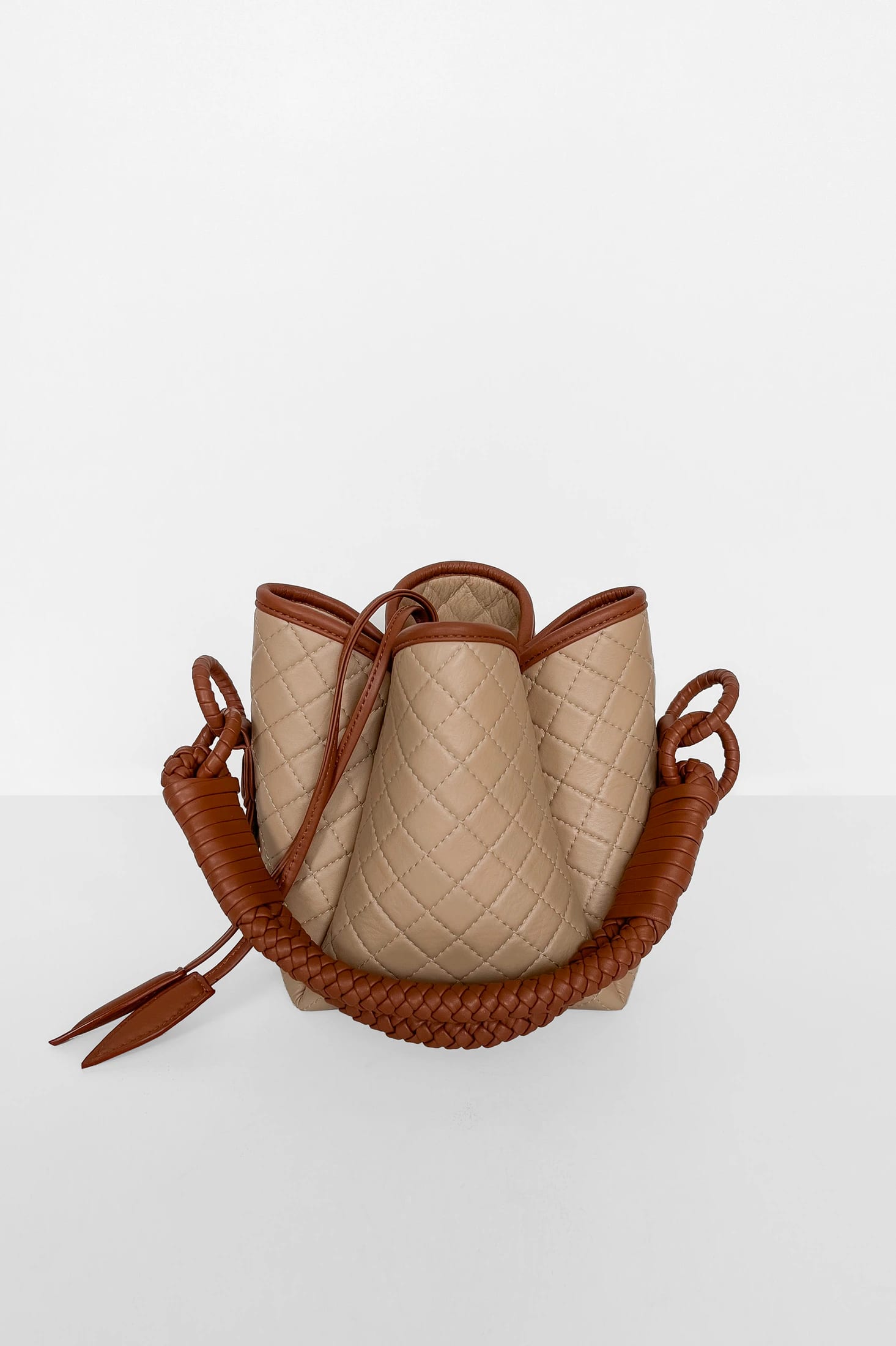 Tulip Mini Bucket Bag, Cappuccino & Brandy - imagen 1