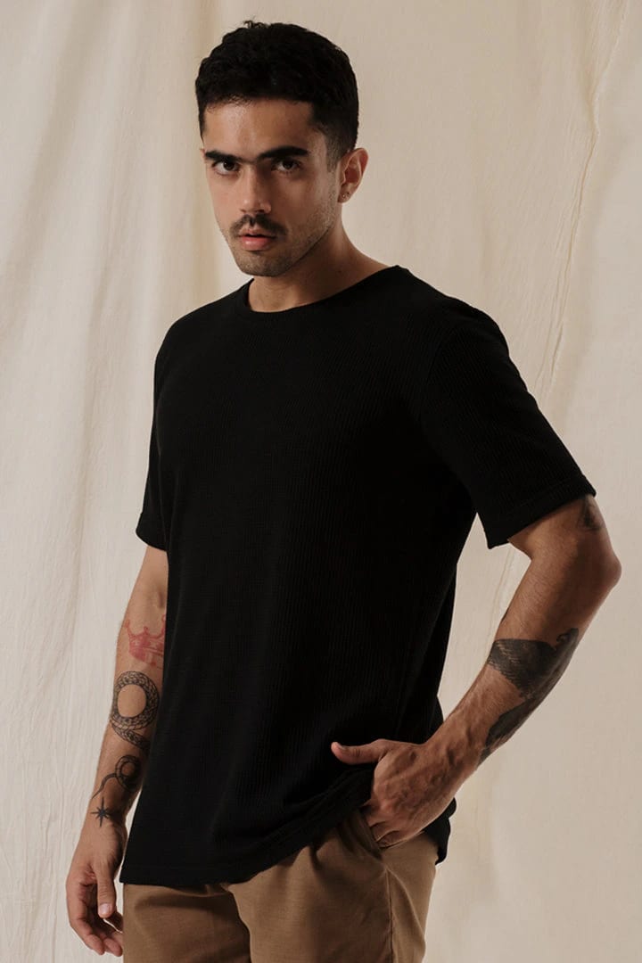 Camiseta texturizada negra - imagen 5