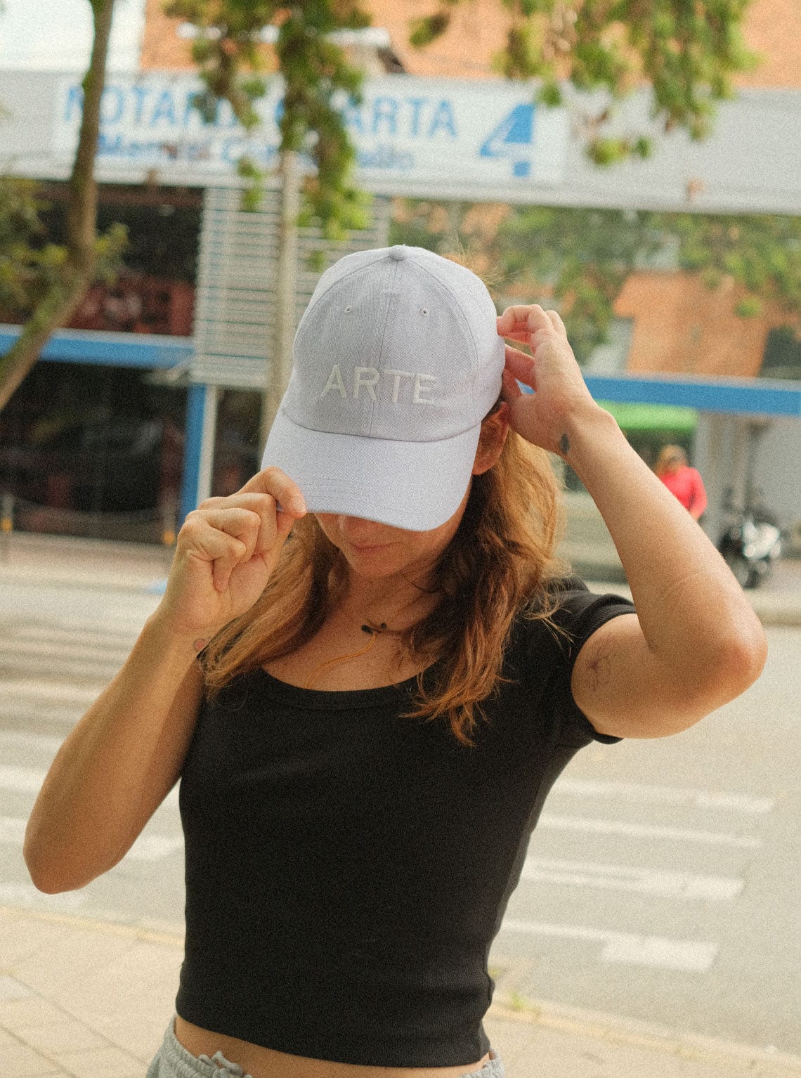 GORRA ARTE LILA - imagen 2