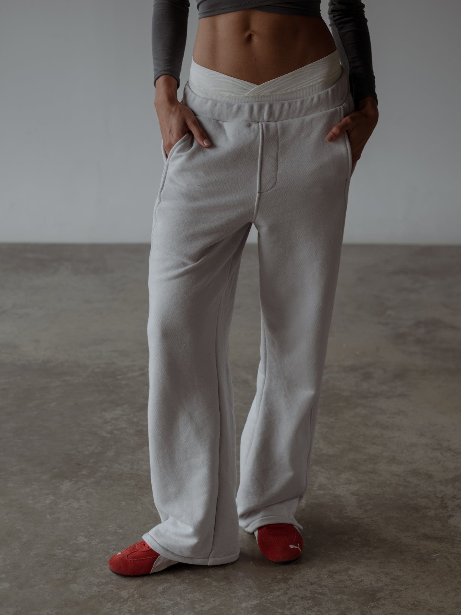 SIMPLY TRACK PANT - GRAY - imagen 1