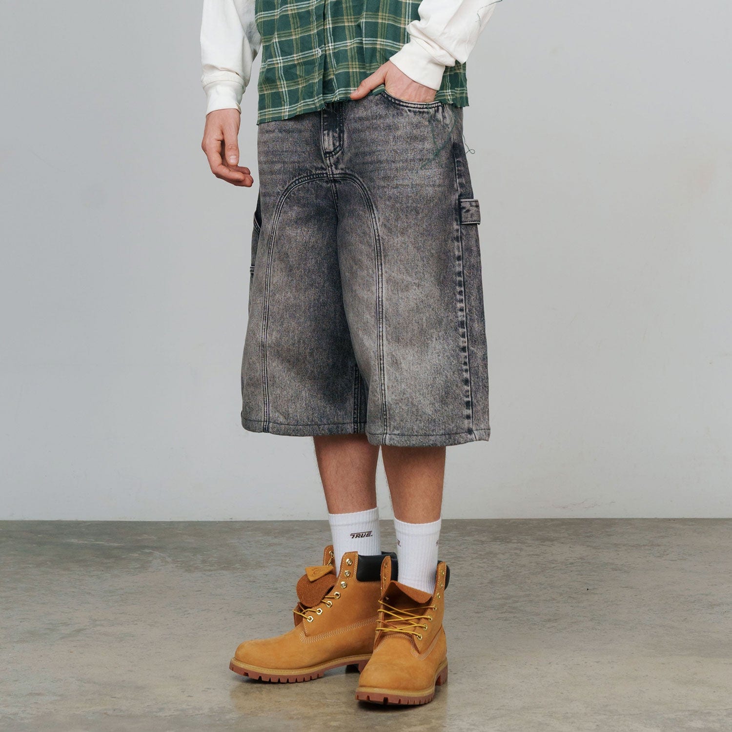 Slashed Denim Jorts - Black - imagen 2