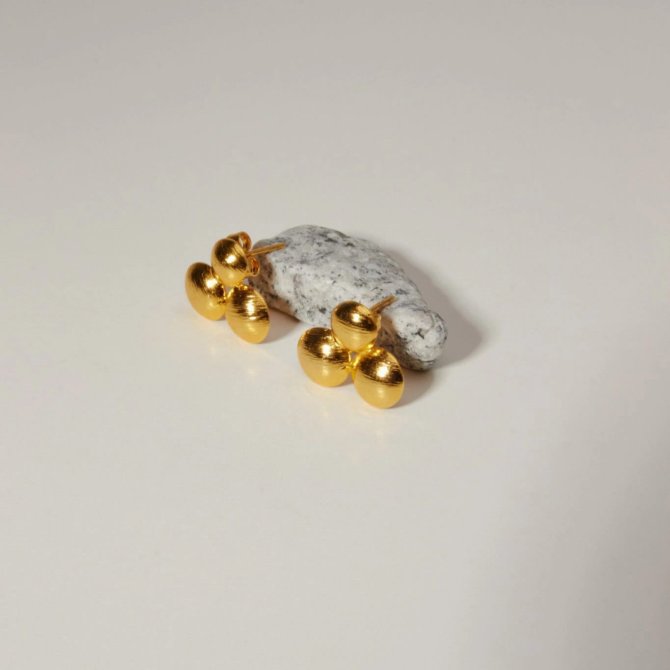Trio Studs - imagen 4