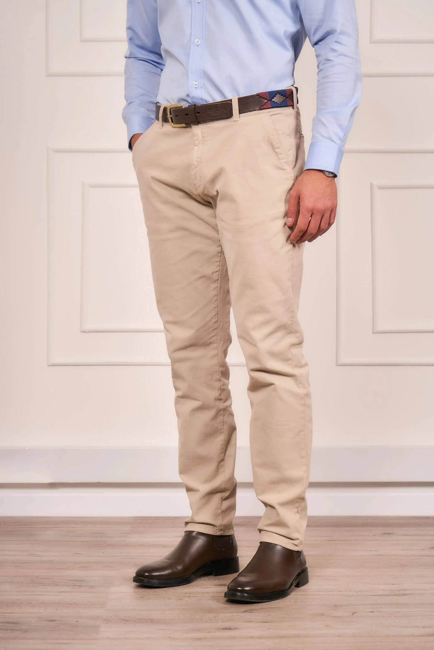 Pantalón Chino Tan - imagen 1