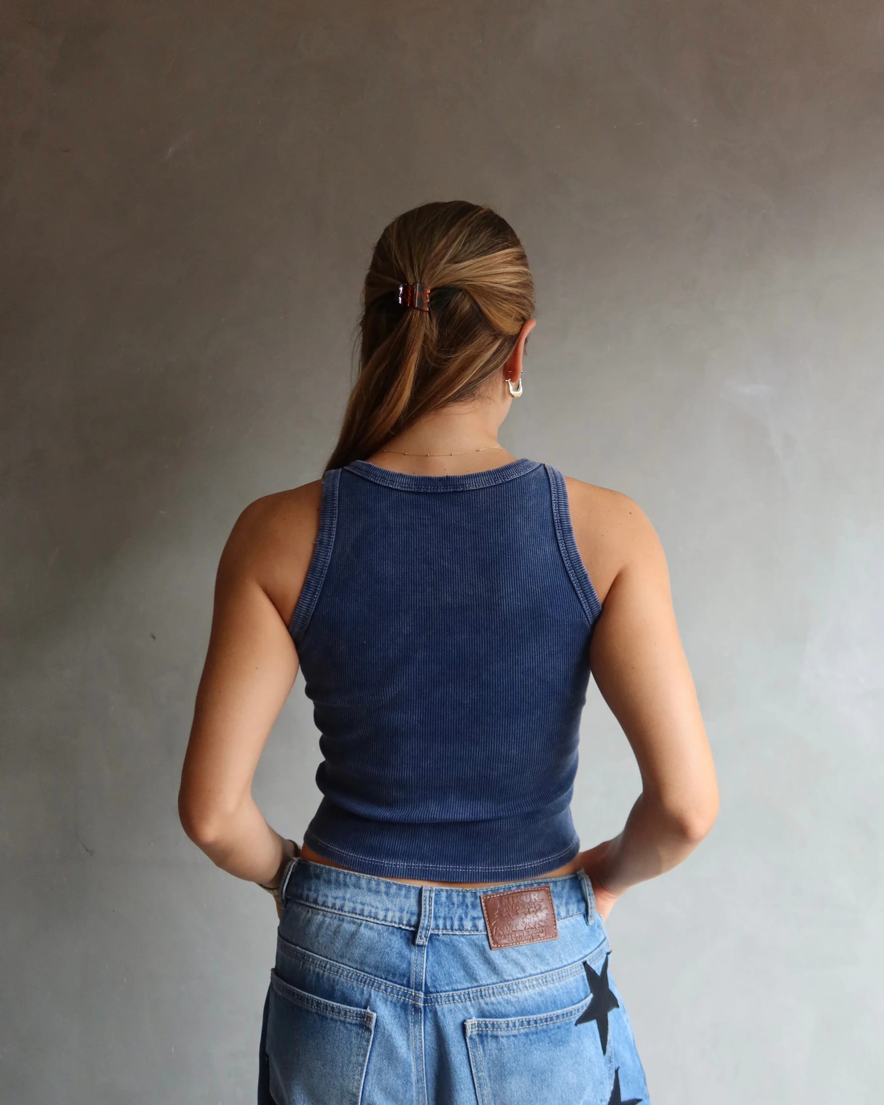 TANK TOP WASHED AZUL - imagen 4