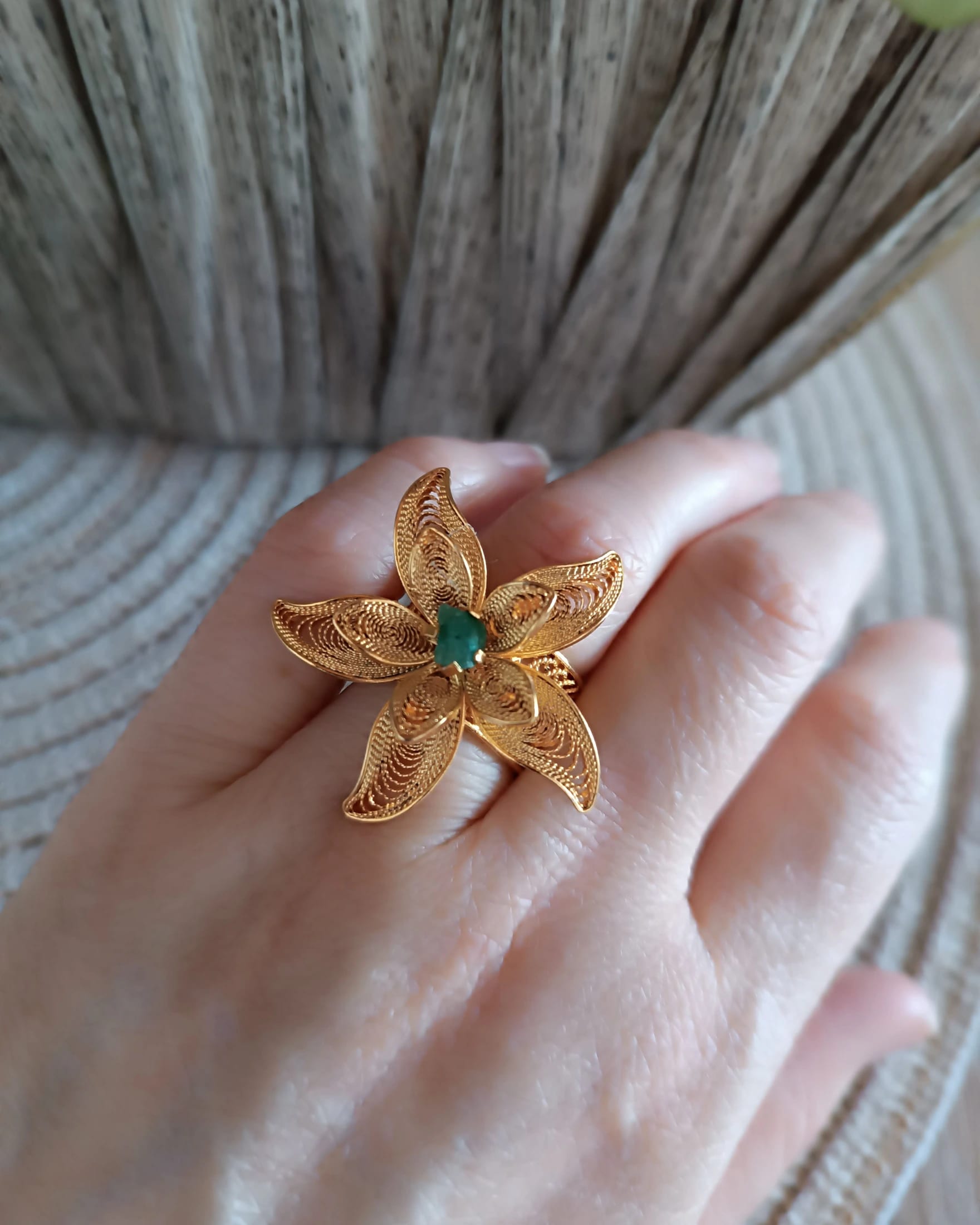 Anillo maxi en filigrana con esmeralda Andrea - imagen 6