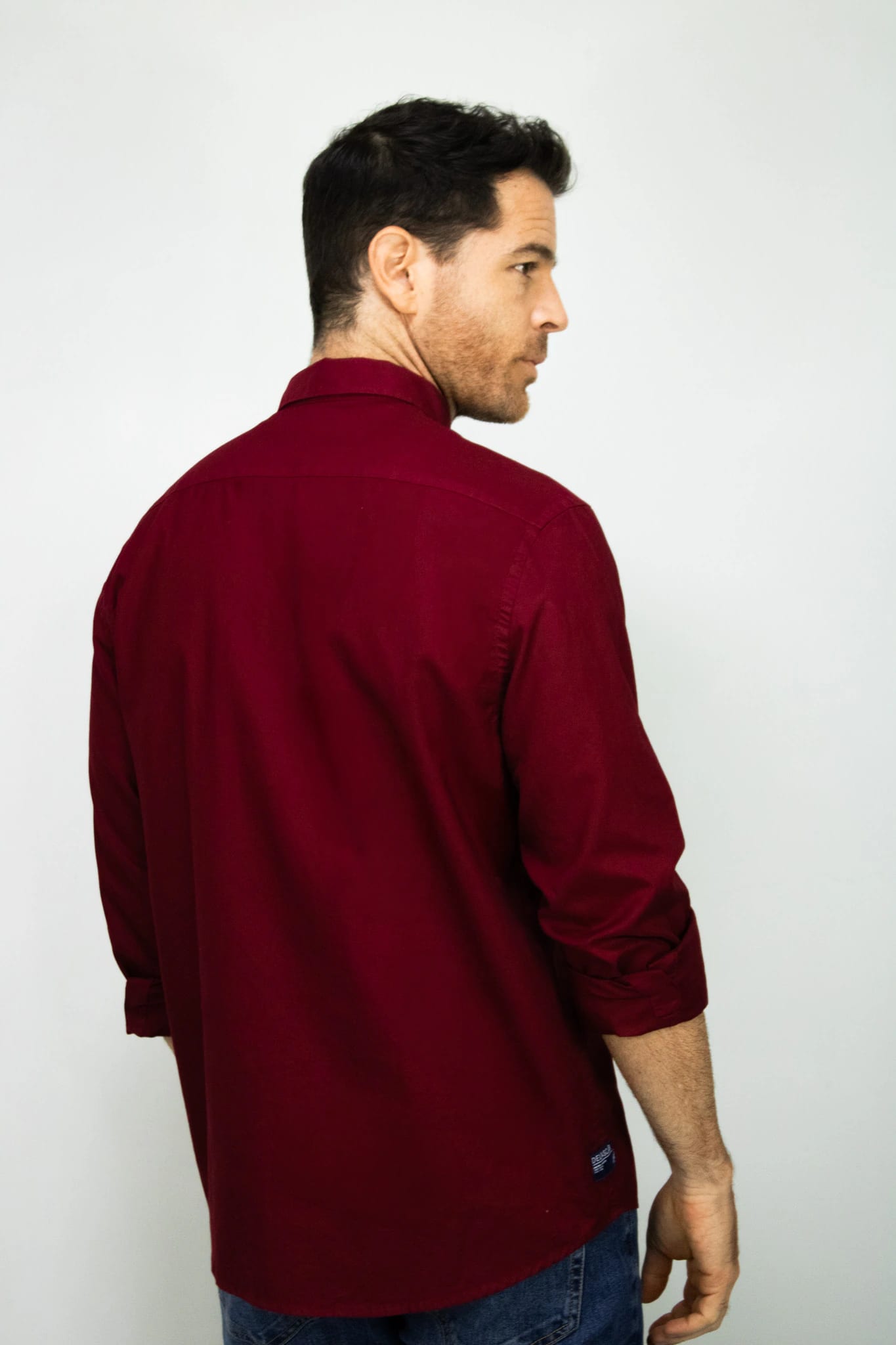 Camisa Oxford Manga Larga Vinotinto para Hombre - imagen 3