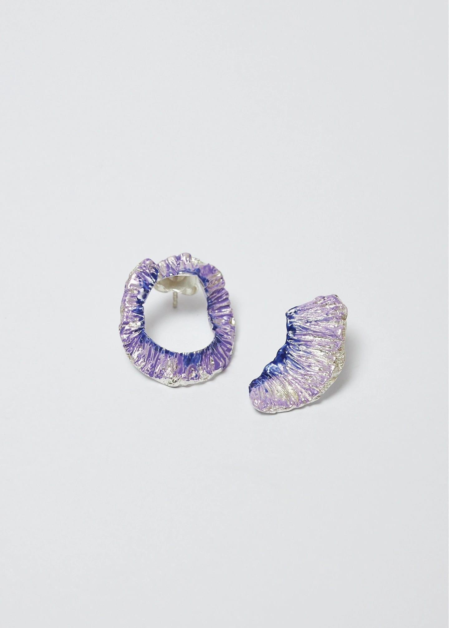 Aretes asimetricos viaje en la oscuridad - imagen 1