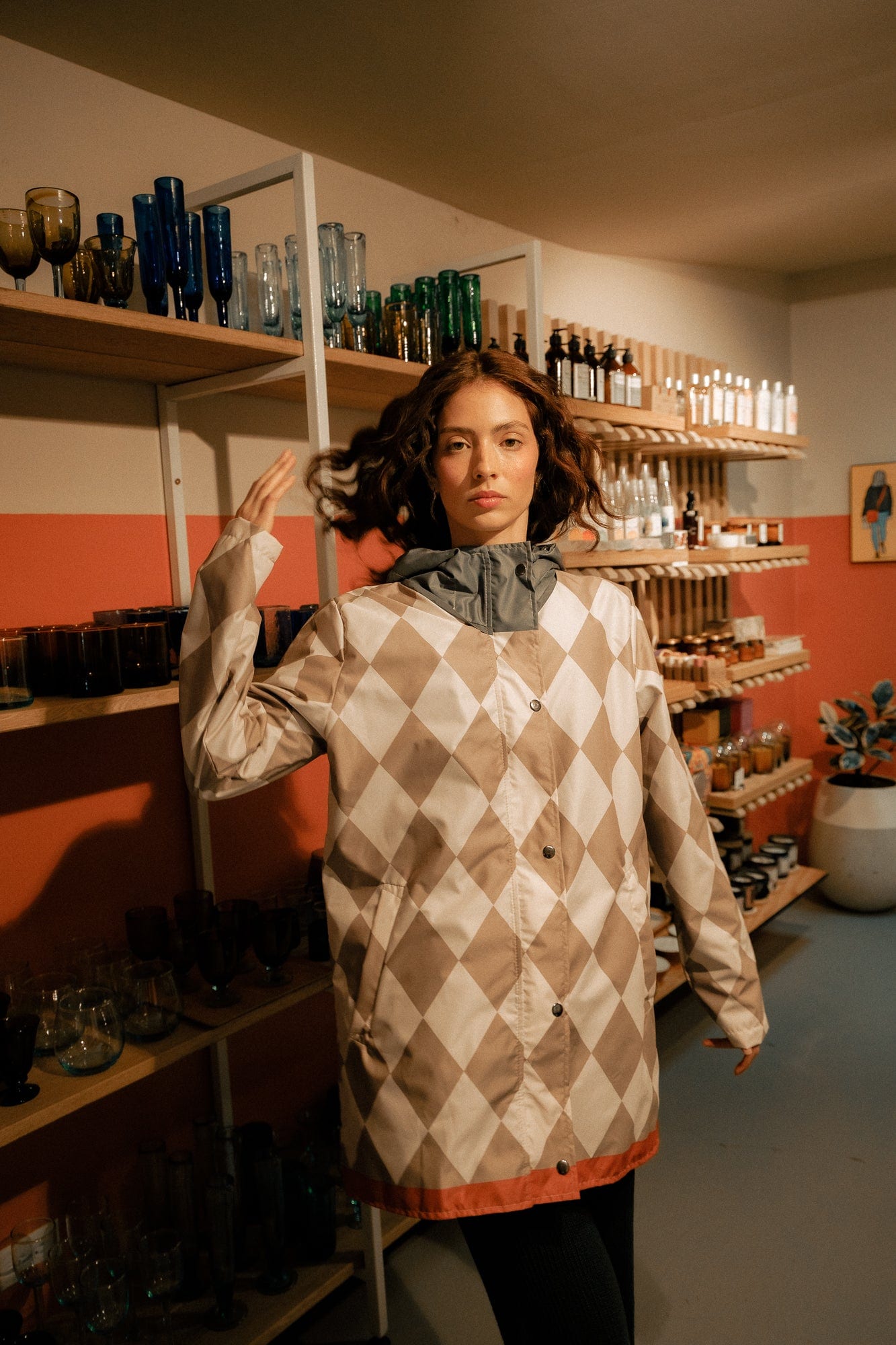 RAINCOAT TANGER (PRE-ORDER) - imagen 3
