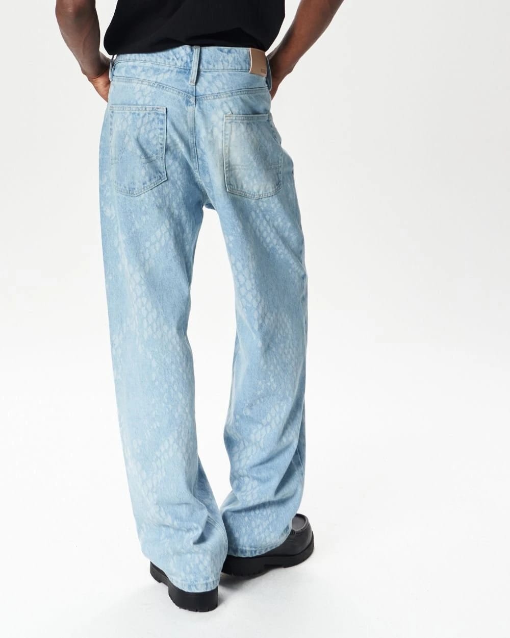 SNAKE SKIN PANTS - imagen 9
