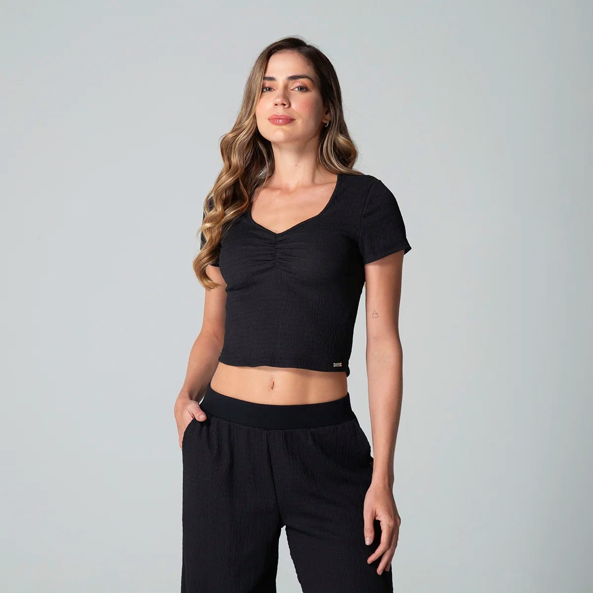 Camiseta Slim Manga Corta Rosalia - imagen 1