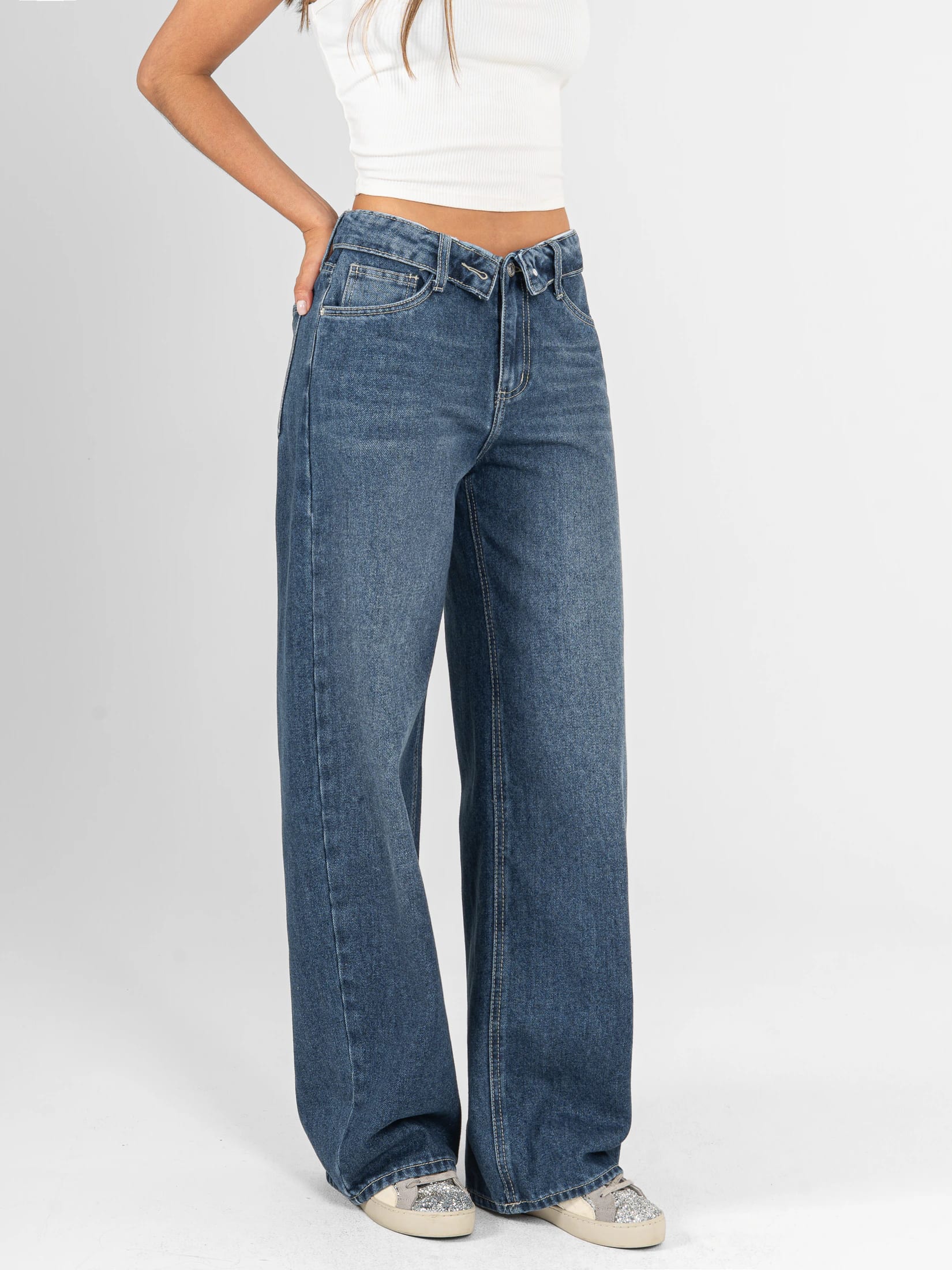 Ref: 066570 Jean wide leg, rígido, tiro medio, detalle en pretina, tono azul medio oscuro - imagen 3