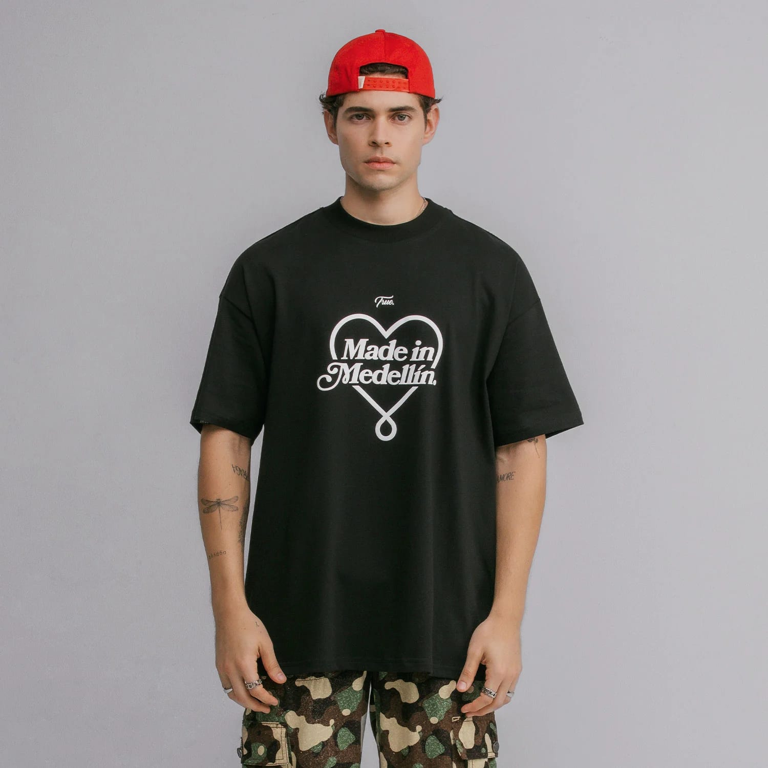Camiseta Oversized Medellín - Negra - imagen 8