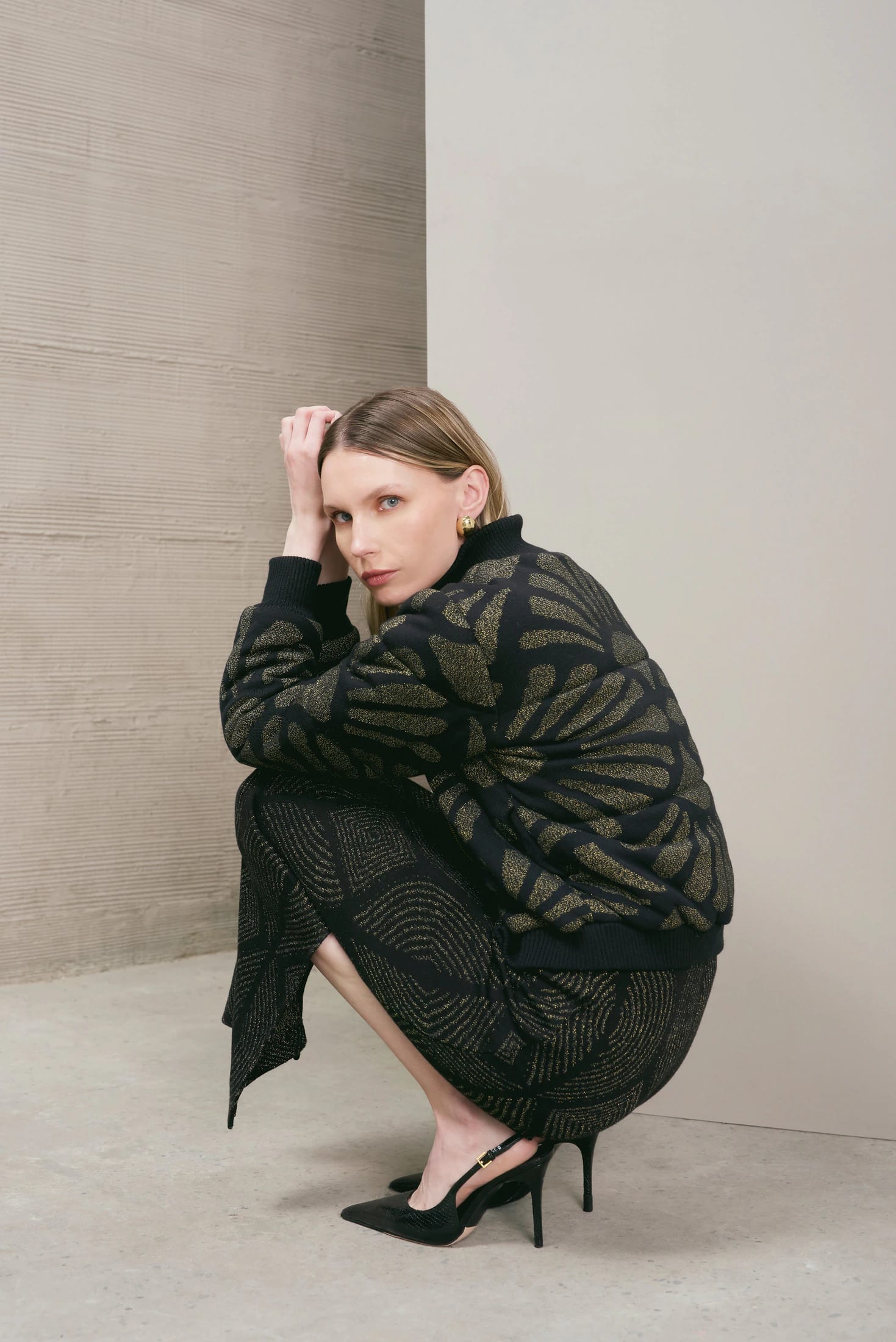 Bomber Jacket Venus Negro-Dorado - imagen 4