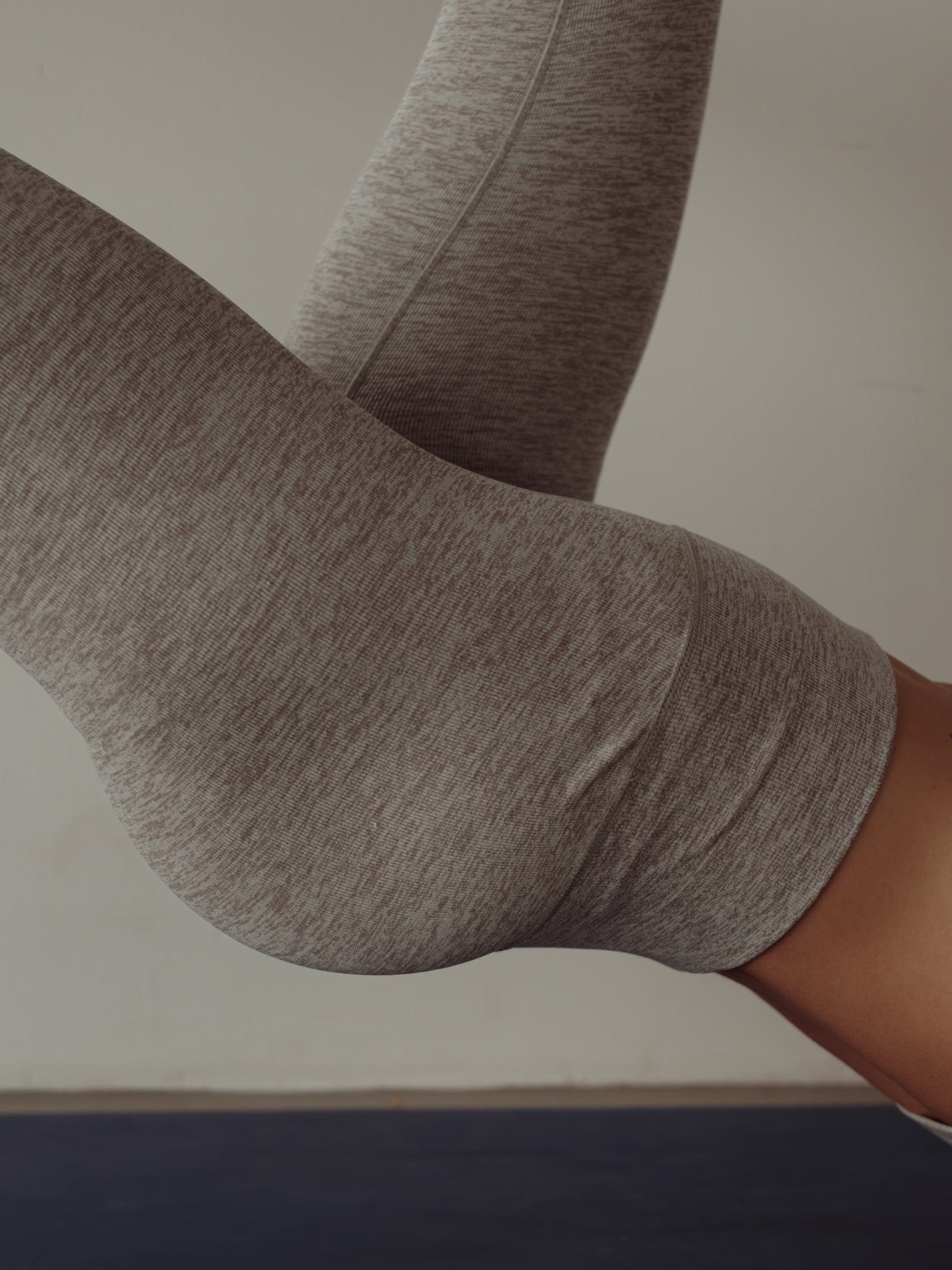 SHAPER SEAMLESS LEGGINGS - CHIPS - imagen 6