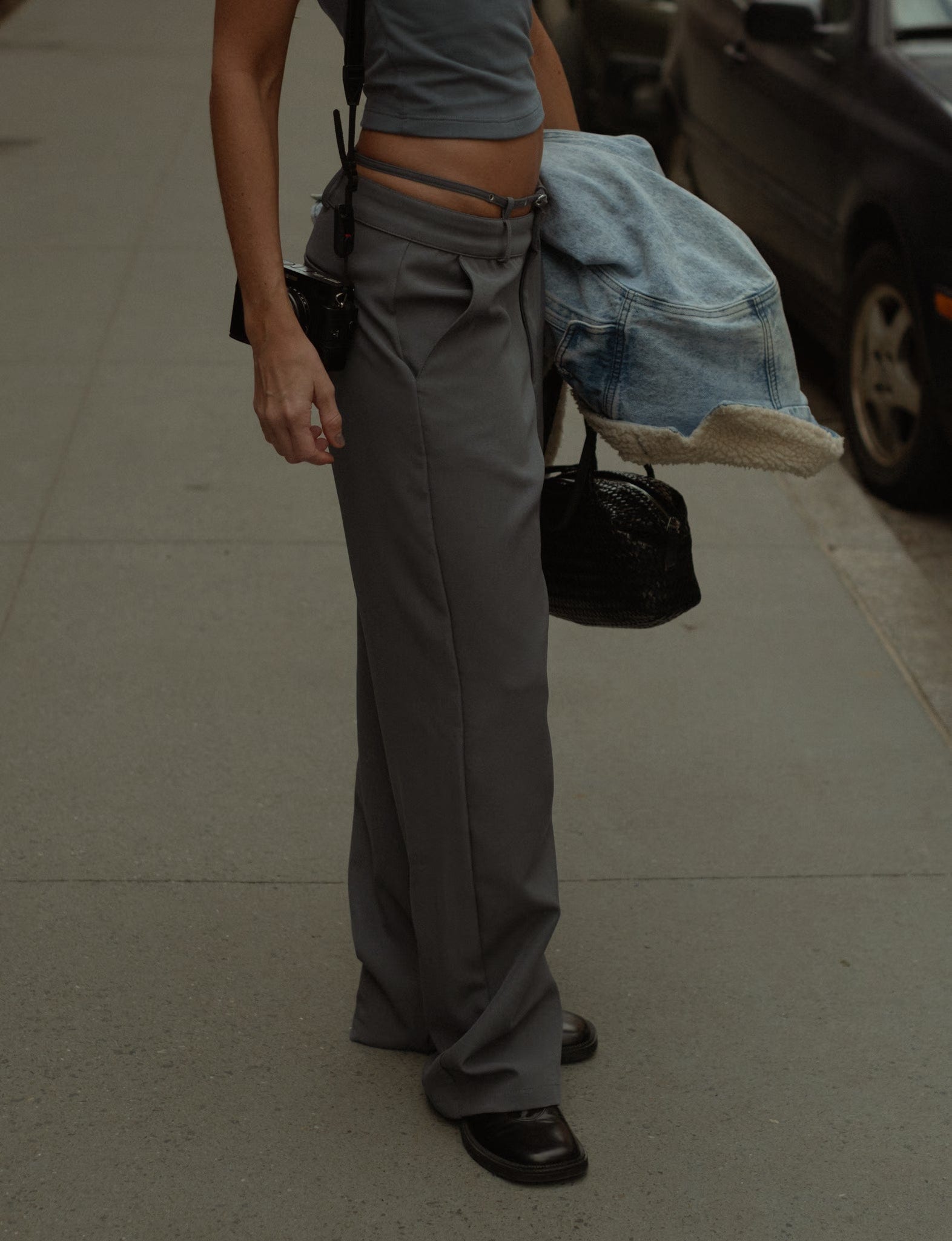 CROSS BELT TROUSER - DARK GRAY - imagen 3